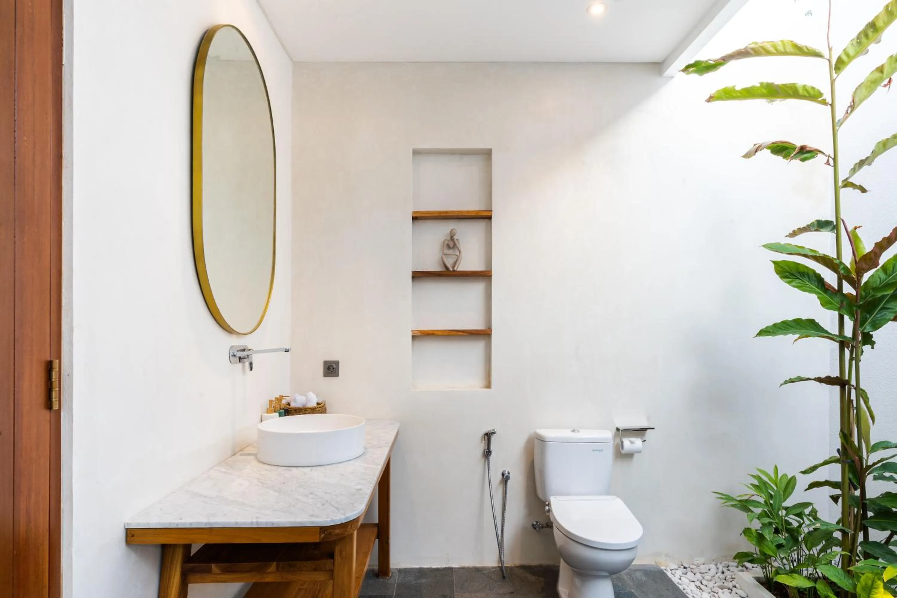 Toilet in J4 Villas Sanur