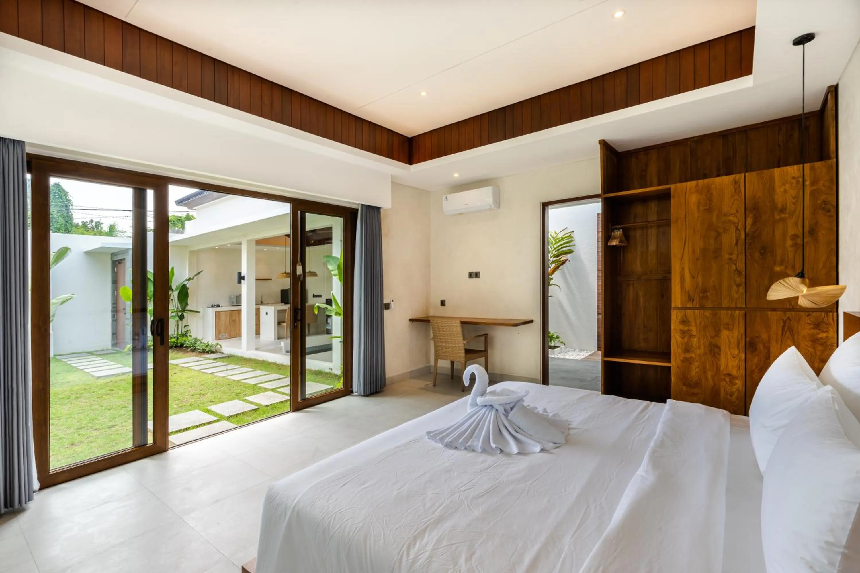 Bed in J4 Villas Sanur