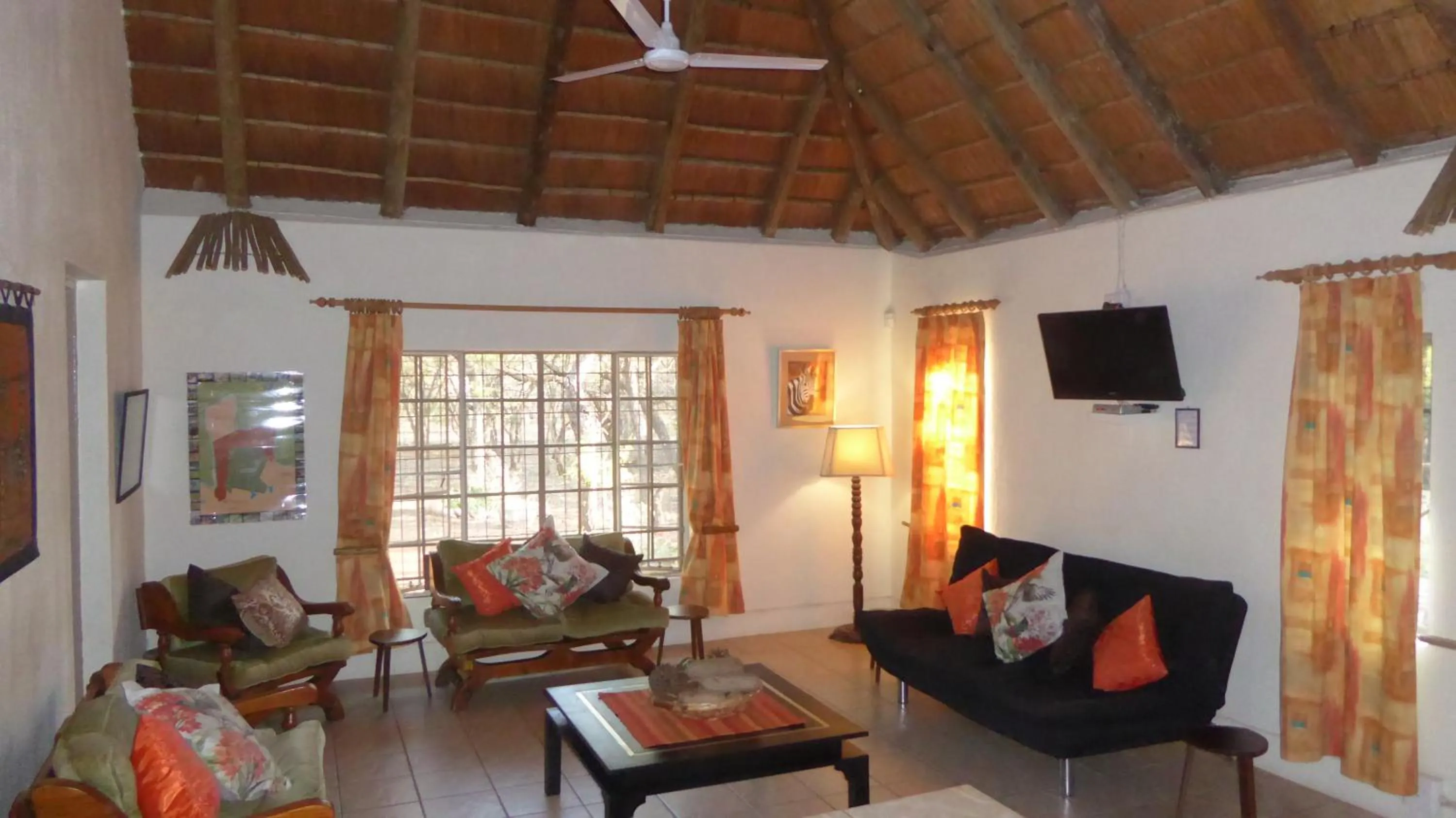 Living room in Kruger Cottage
