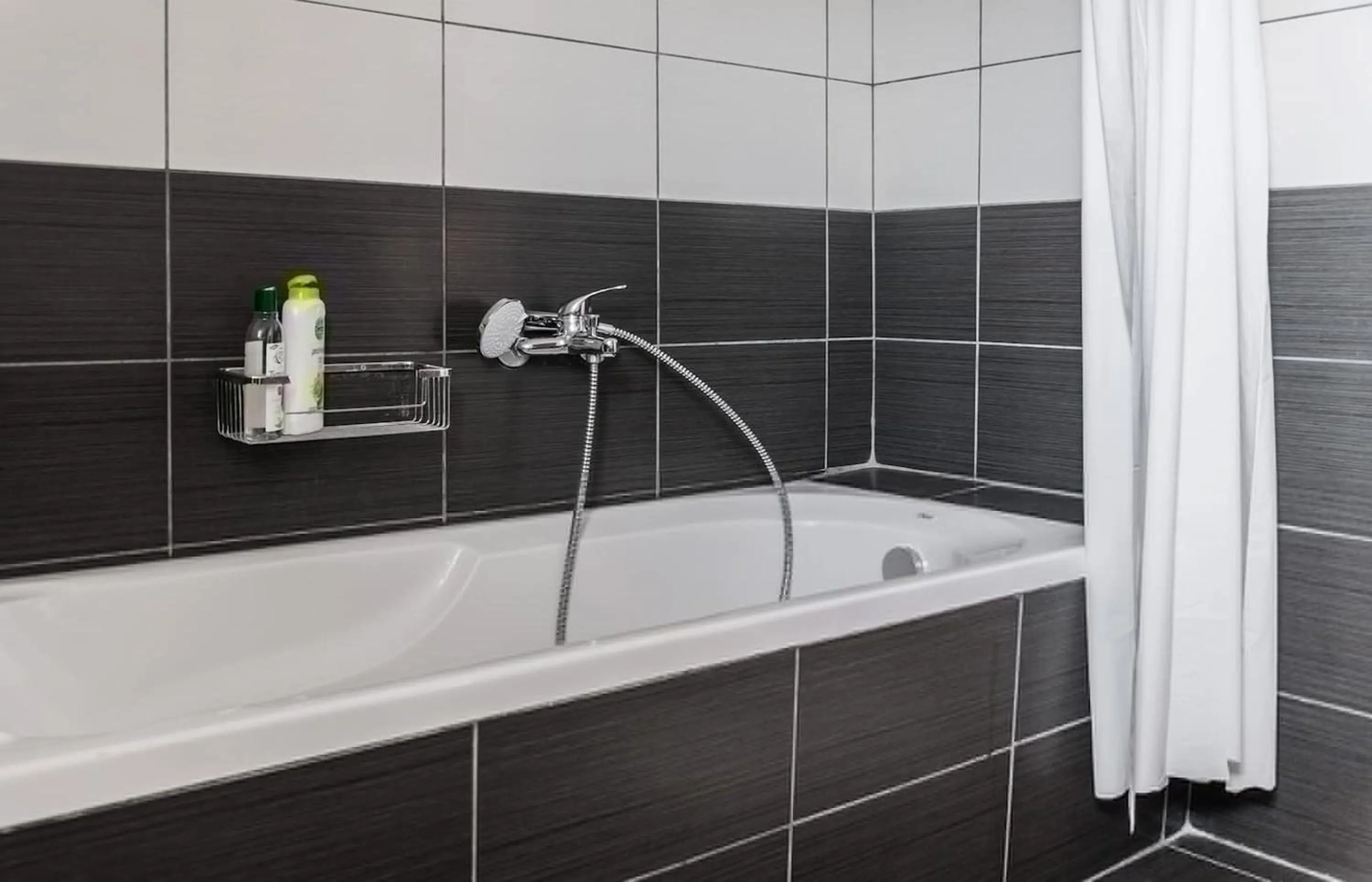 Bath in Chania Urban Living - Live like a local