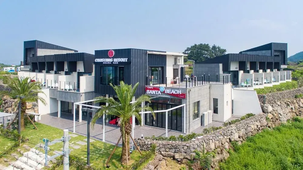 Property Building in Jeju Christmas Poolvilla Resort Property Building in Jeju Christmas Poolvilla Resort