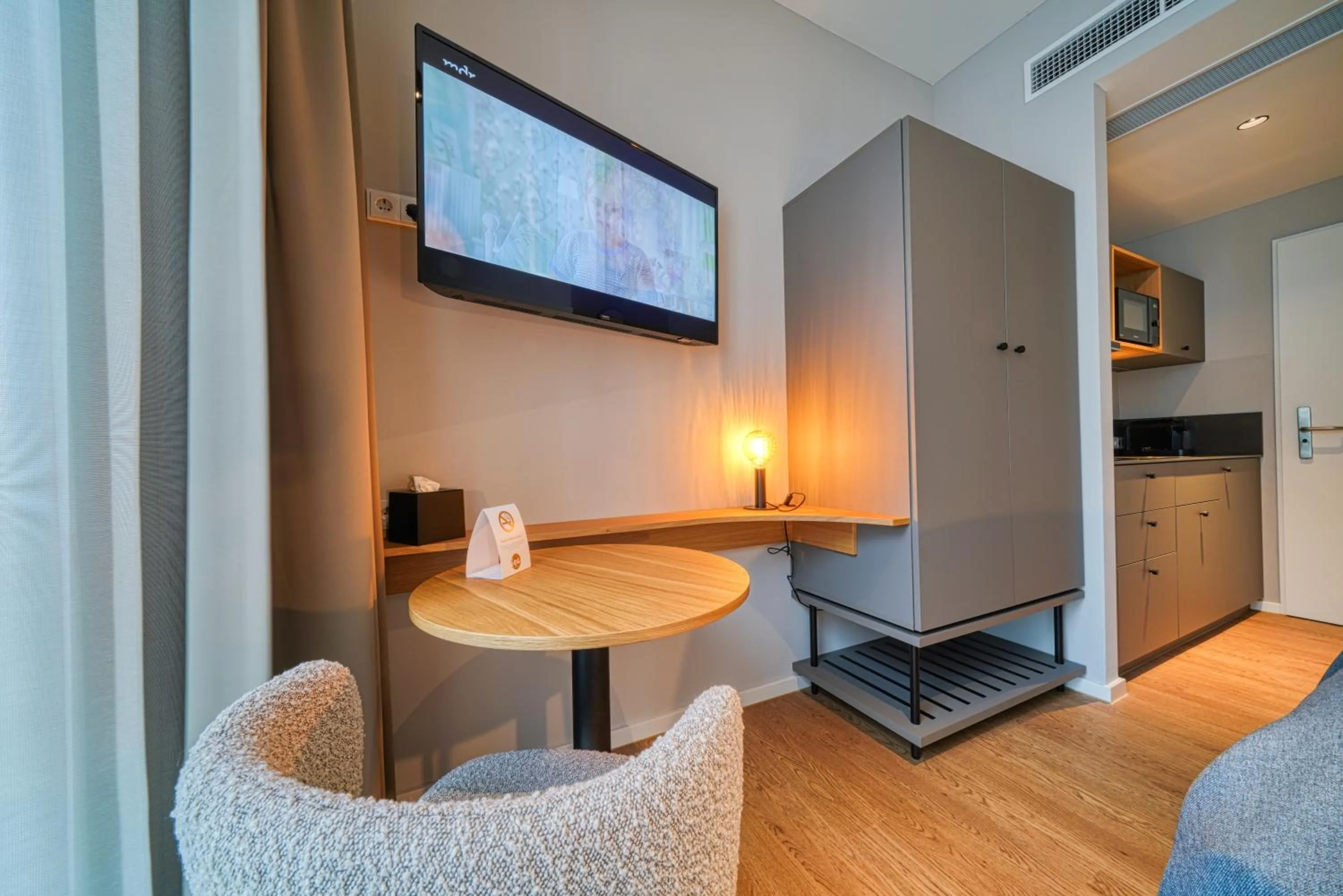 Kitchen or kitchenette in INA Boutique Hannover-Linden - Digital Access