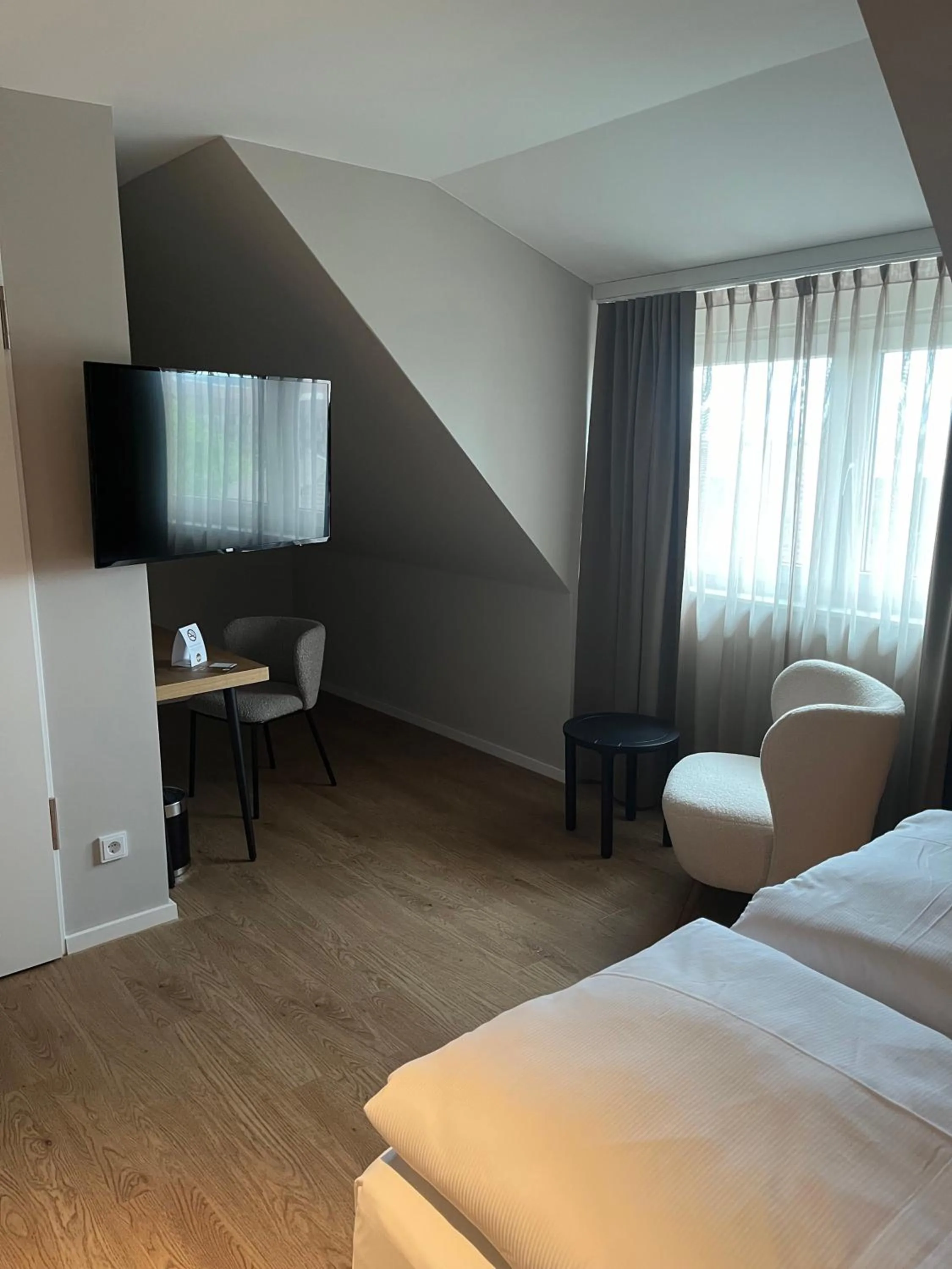 Photo of the whole room, Bed in INA Boutique Hannover-Linden - Digital Access