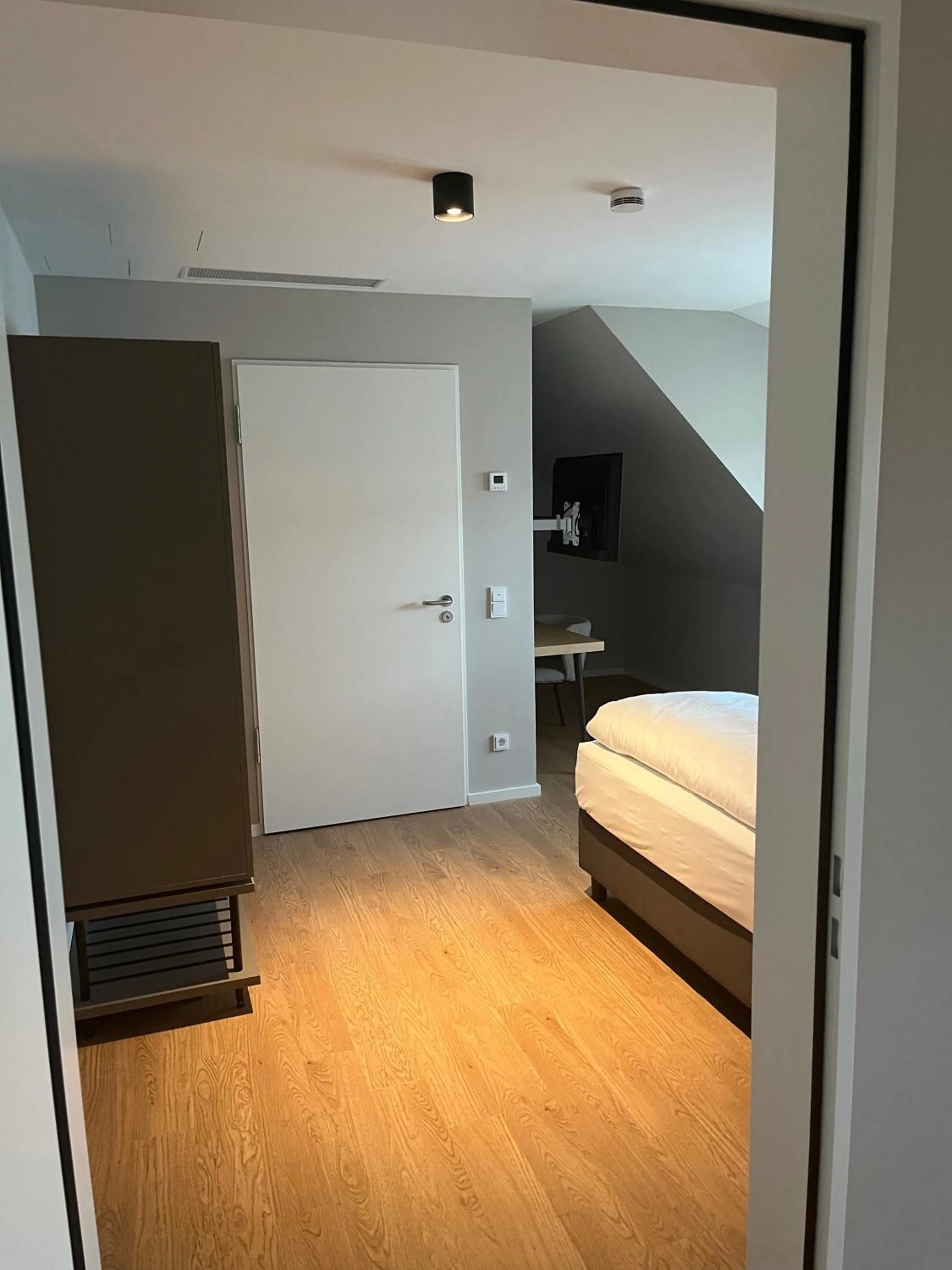 Photo of the whole room, Bed in INA Boutique Hannover-Linden - Digital Access