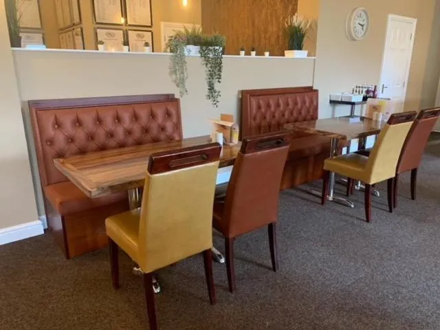 Lounge or bar in Silverstone Golf Club And Hotel