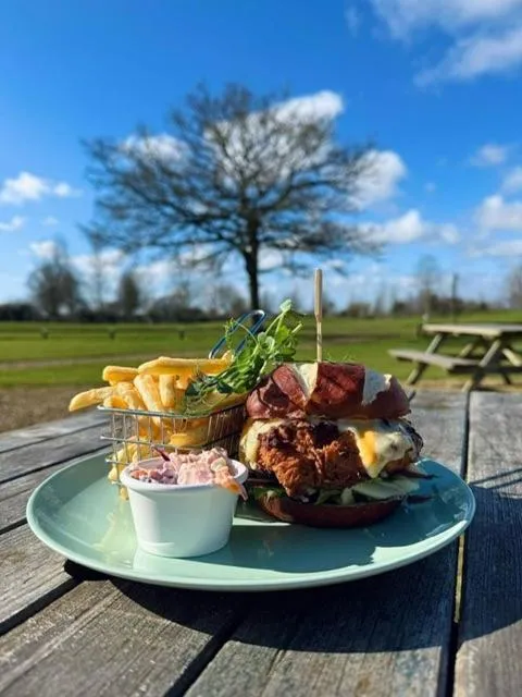 Restaurant/places to eat in Silverstone Golf Club And Hotel