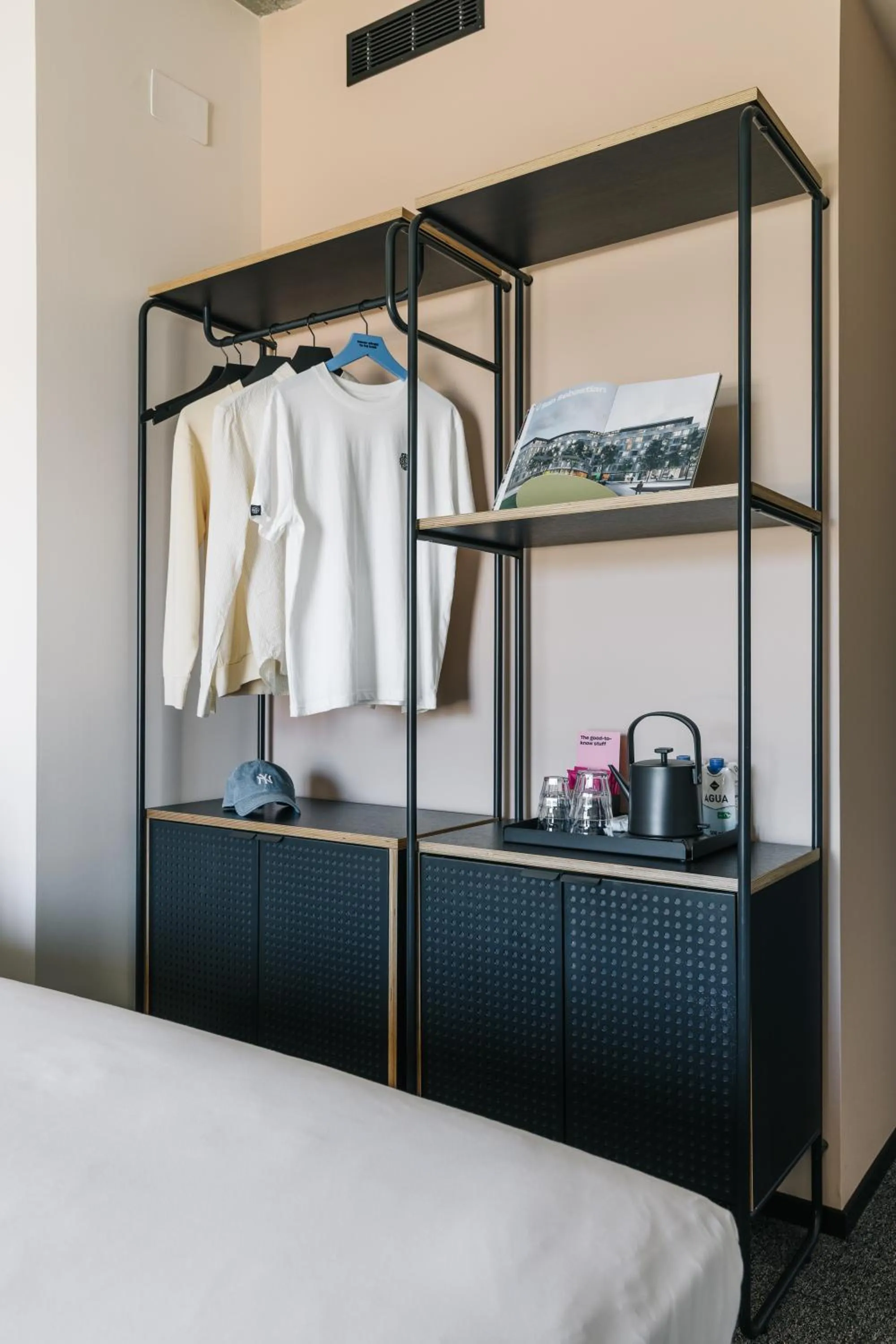 Bedroom, Bed in The Social Hub San Sebastián