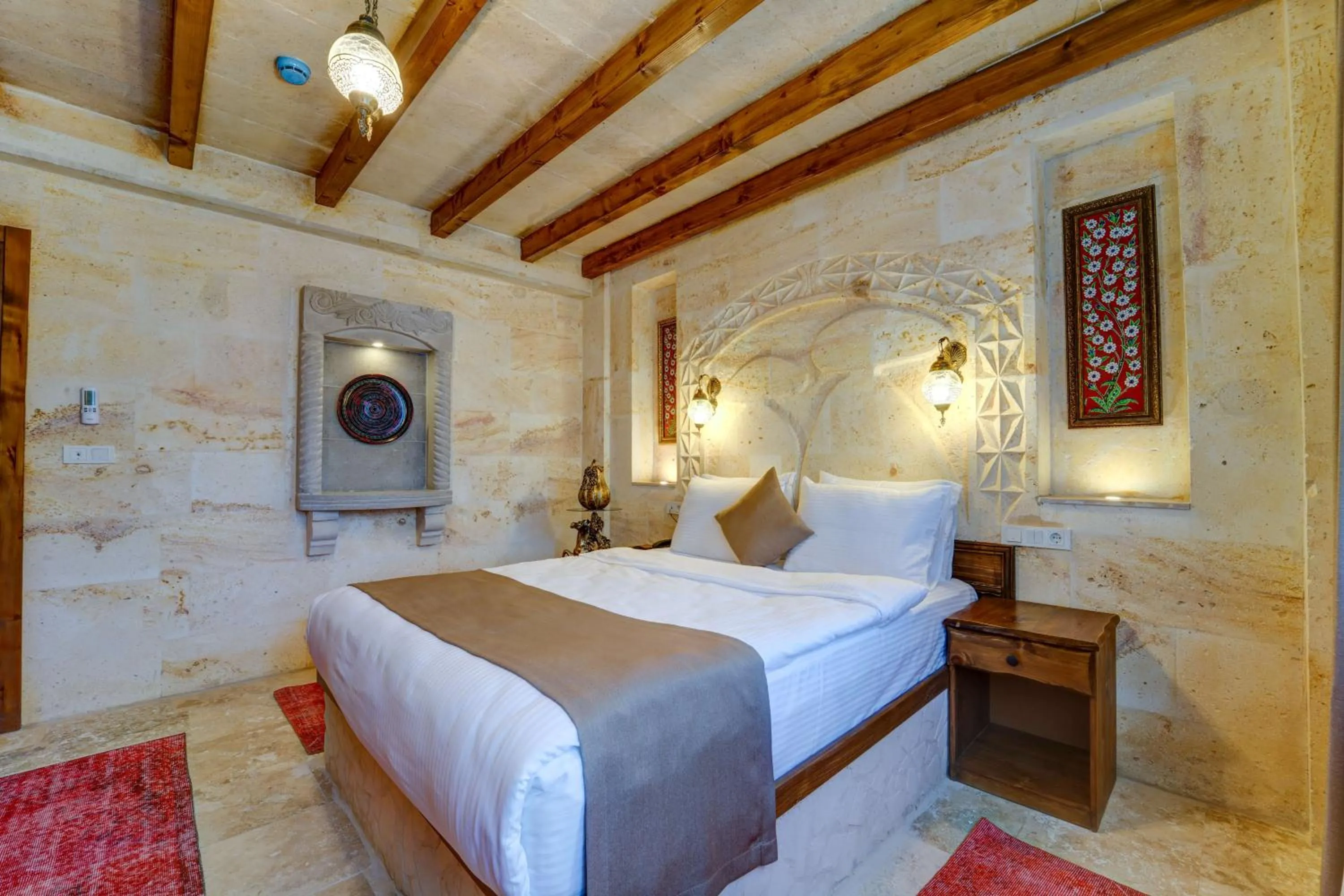 Bedroom, Bed in Enjoy Stone Hotel