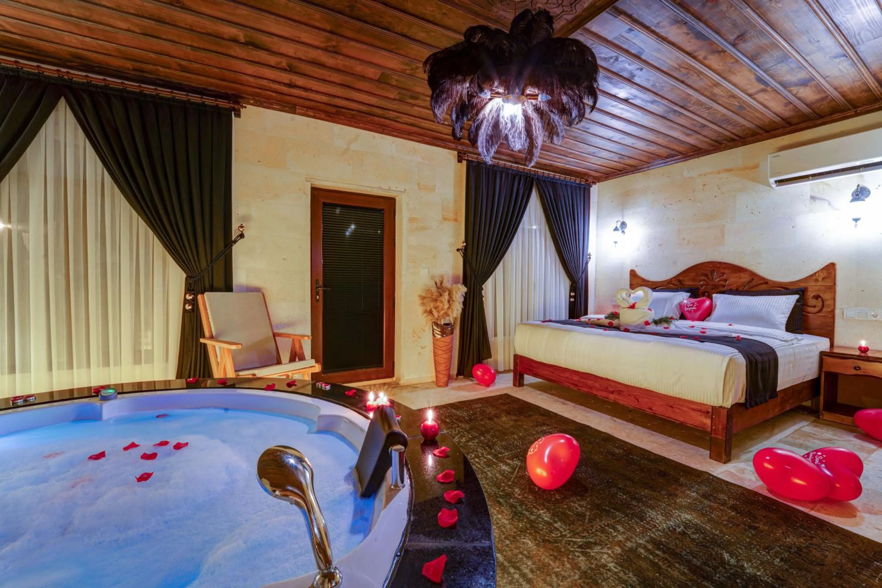 Photo of the whole room, Bed in Enjoy Stone Hotel