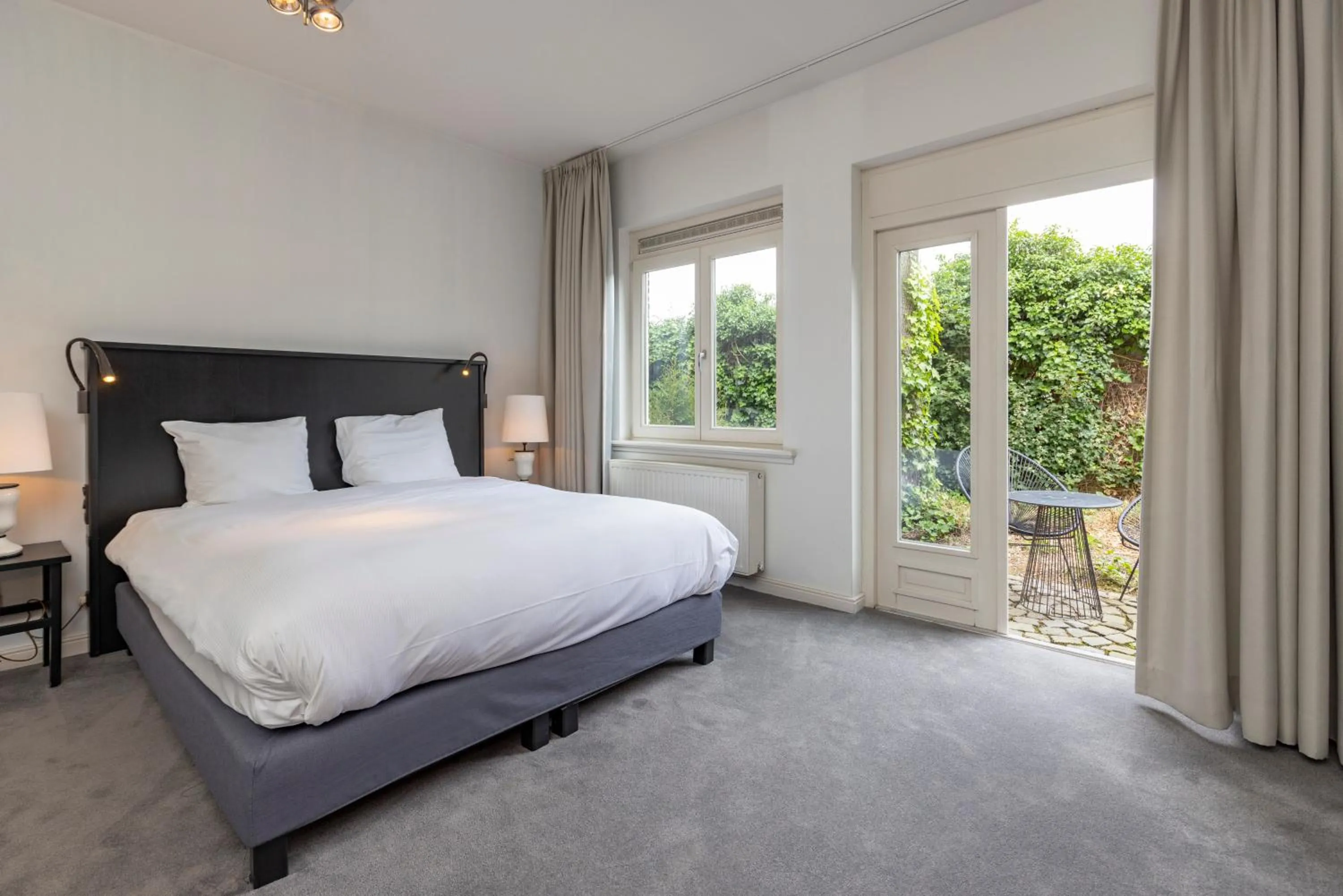 Photo of the whole room, Bed in Fletcher Hotel Château De Raay