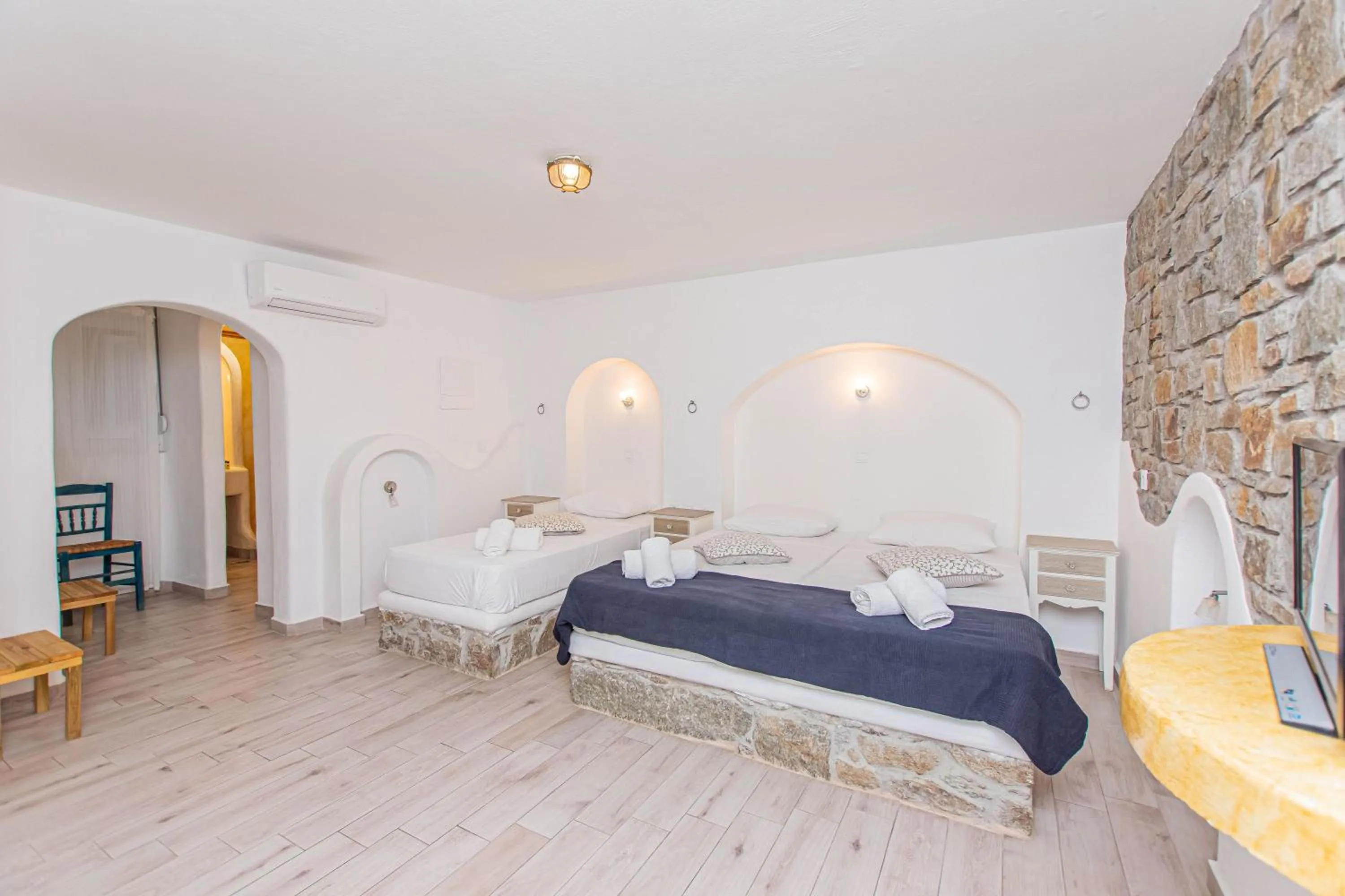 Bed in Peristeronas Village