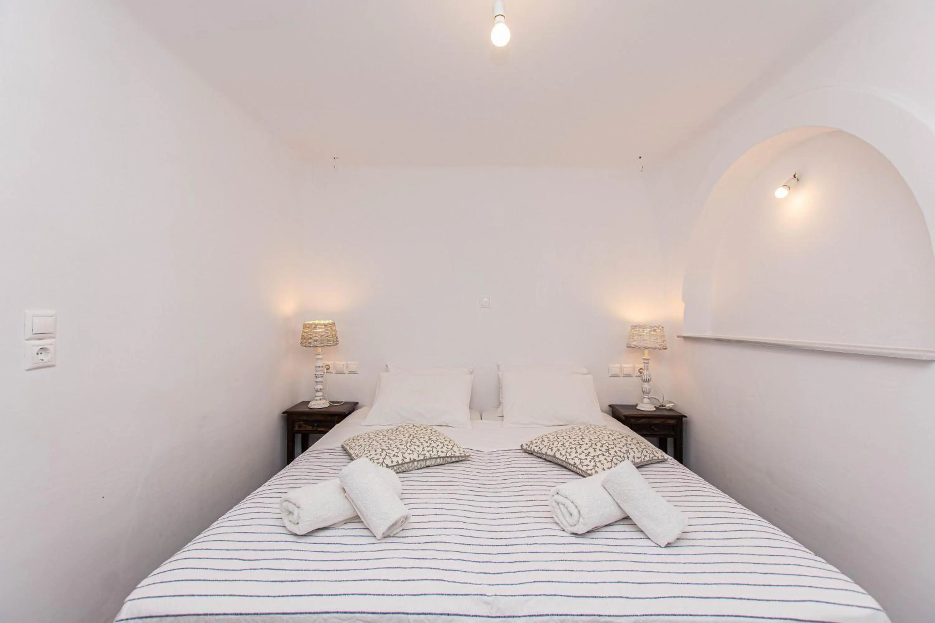 Bed in Peristeronas Village