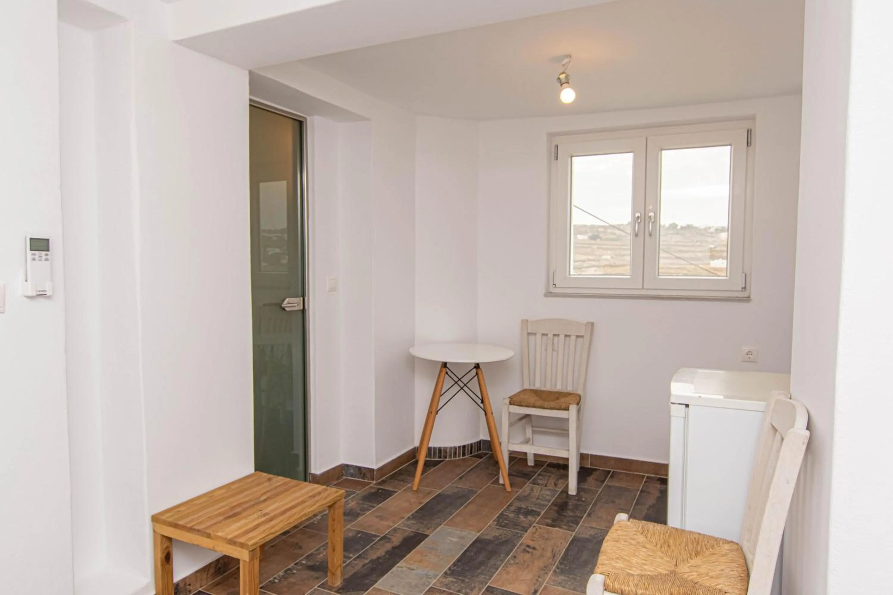 Peristeronas Village