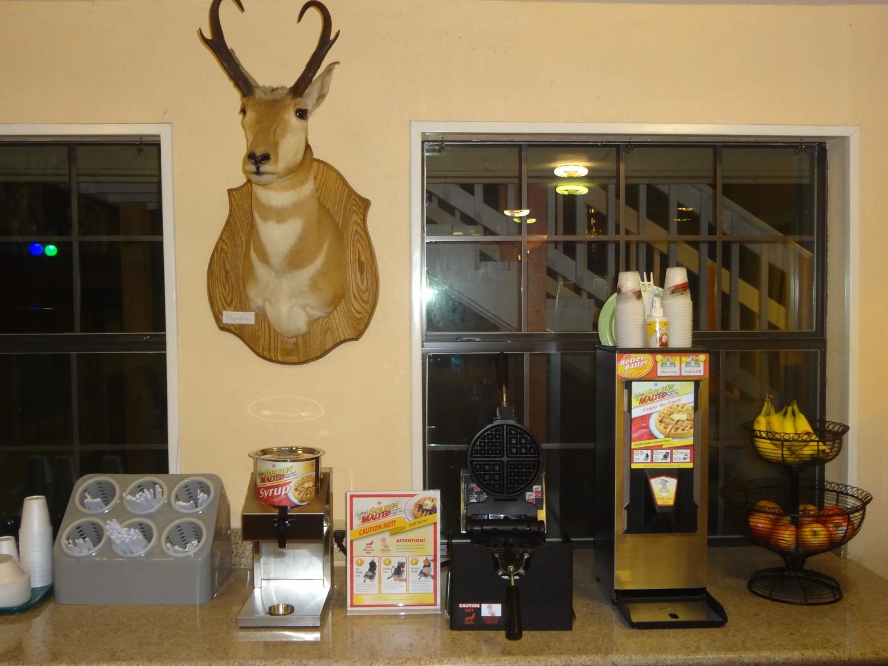 Coffee/tea facilities in Antlers Inn Goliad