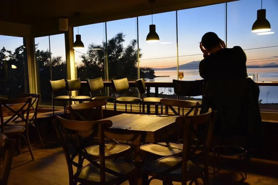 Restaurant/places to eat in Miro Mara Boutique Hotel & Lounge Bar