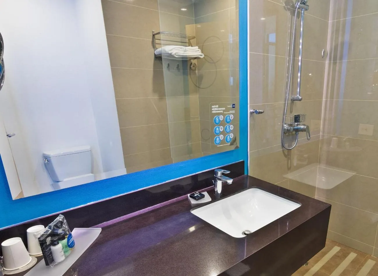 Shower in Sonesta Hotel Pereira