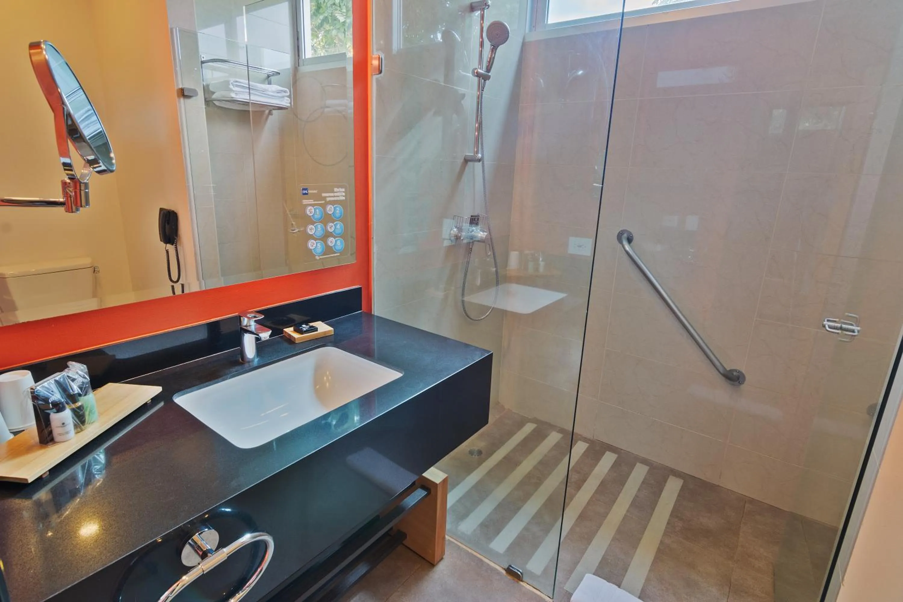 Bathroom in Sonesta Hotel Pereira