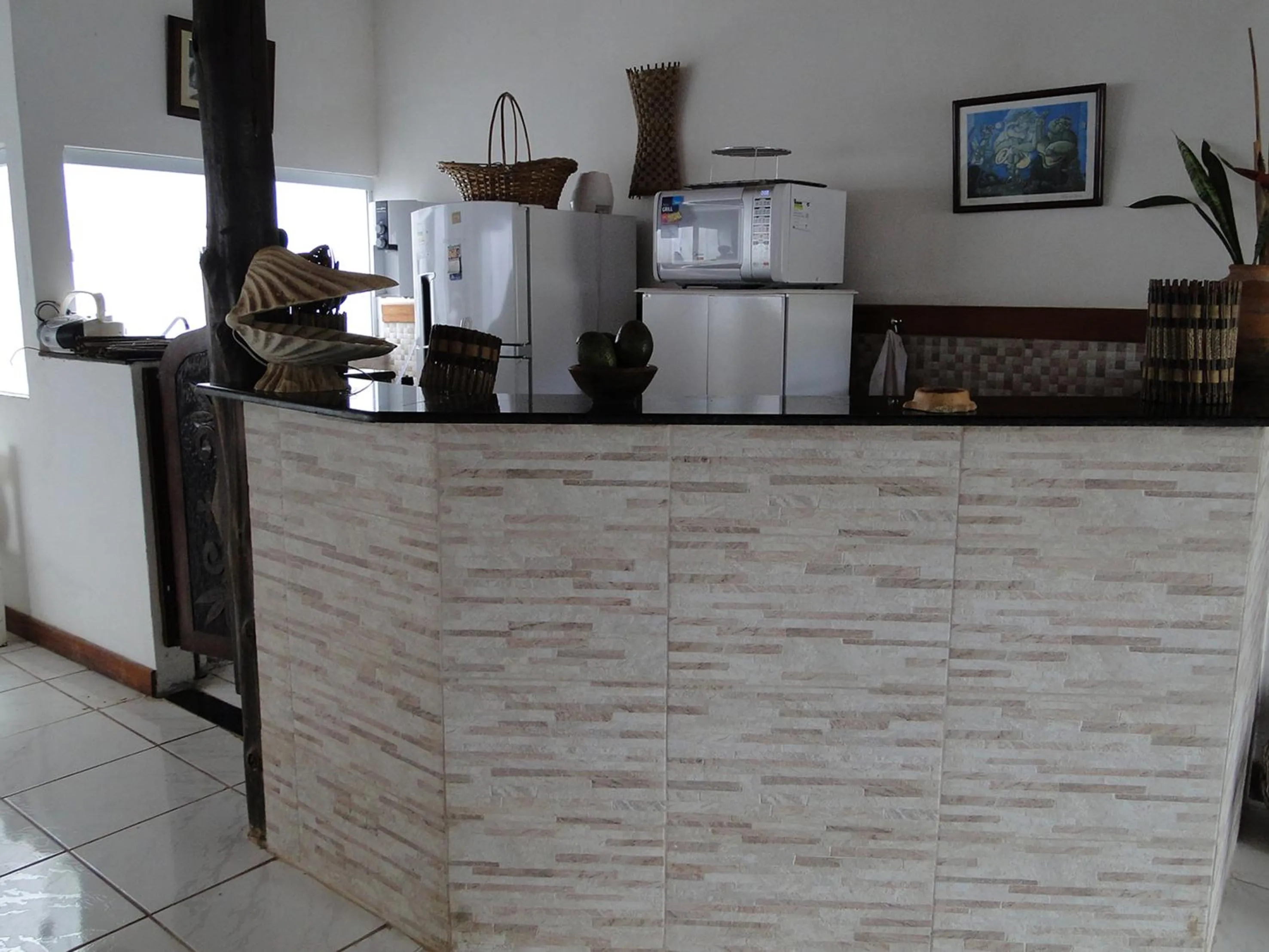 Kitchen or kitchenette in Casa de Vidro