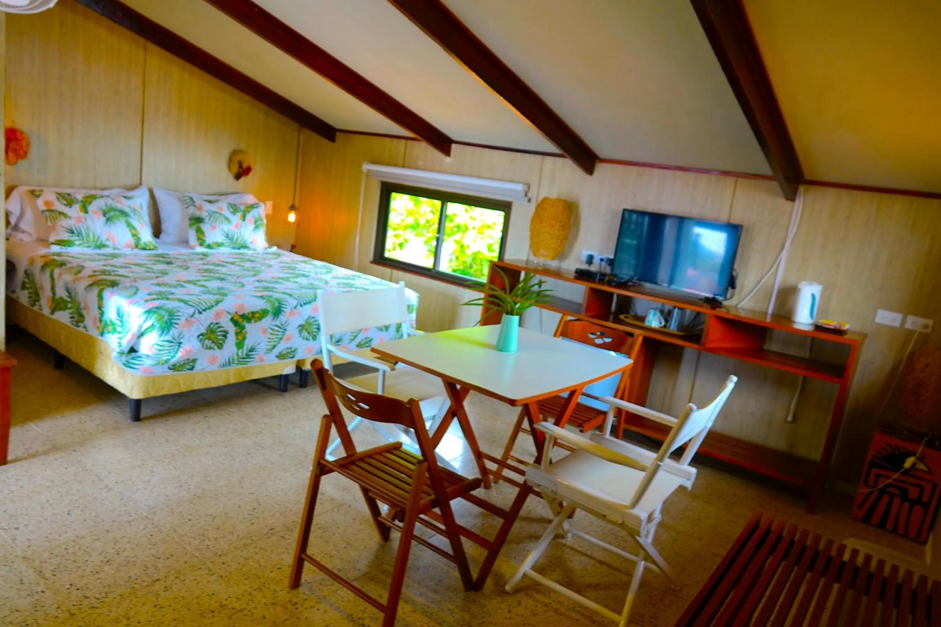 Restaurant/places to eat, Bed in Casa Congo & Casa Rayo Verde - Restaurante - Galeria de arte