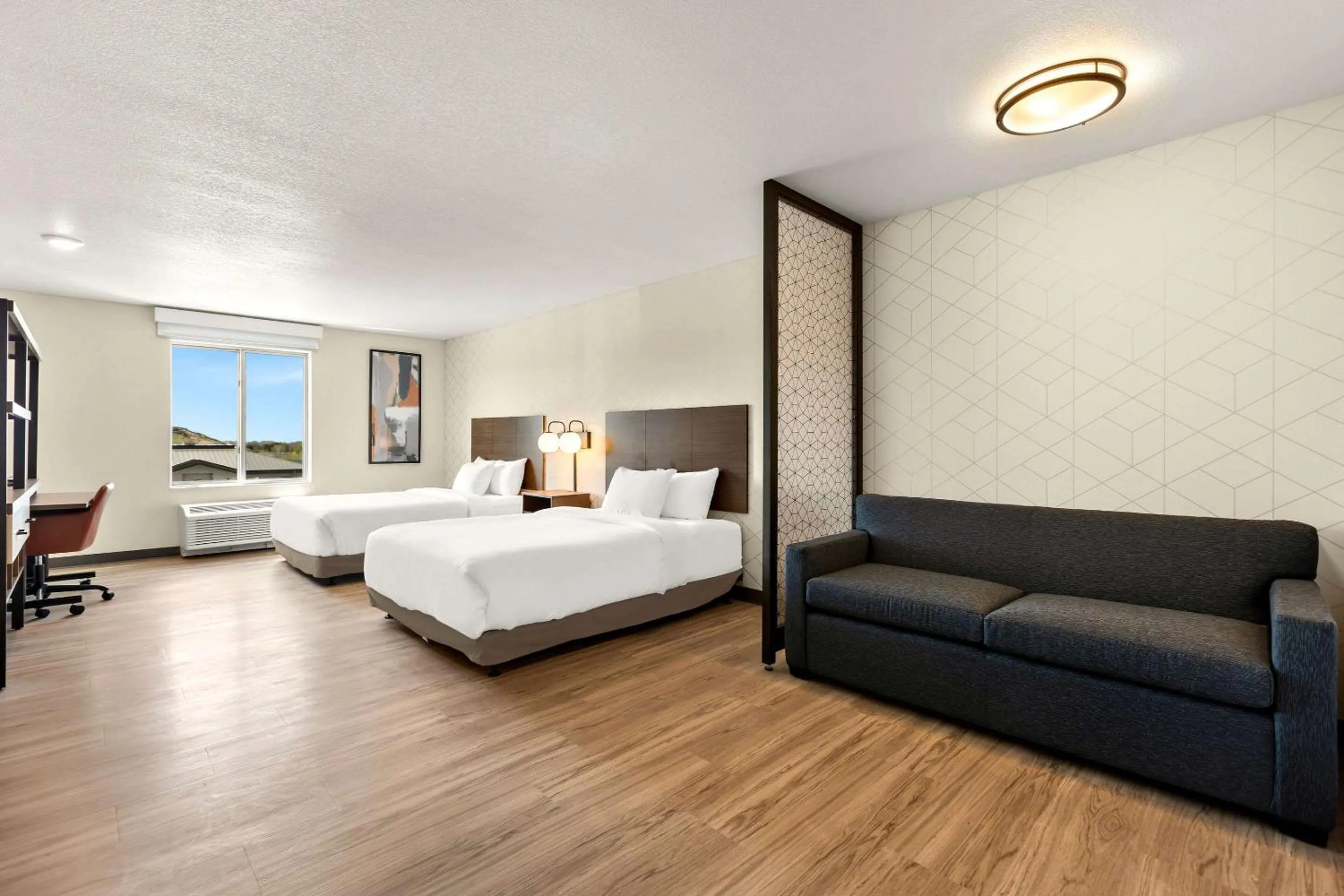 Bed in Everhome Suites Nampa Boise