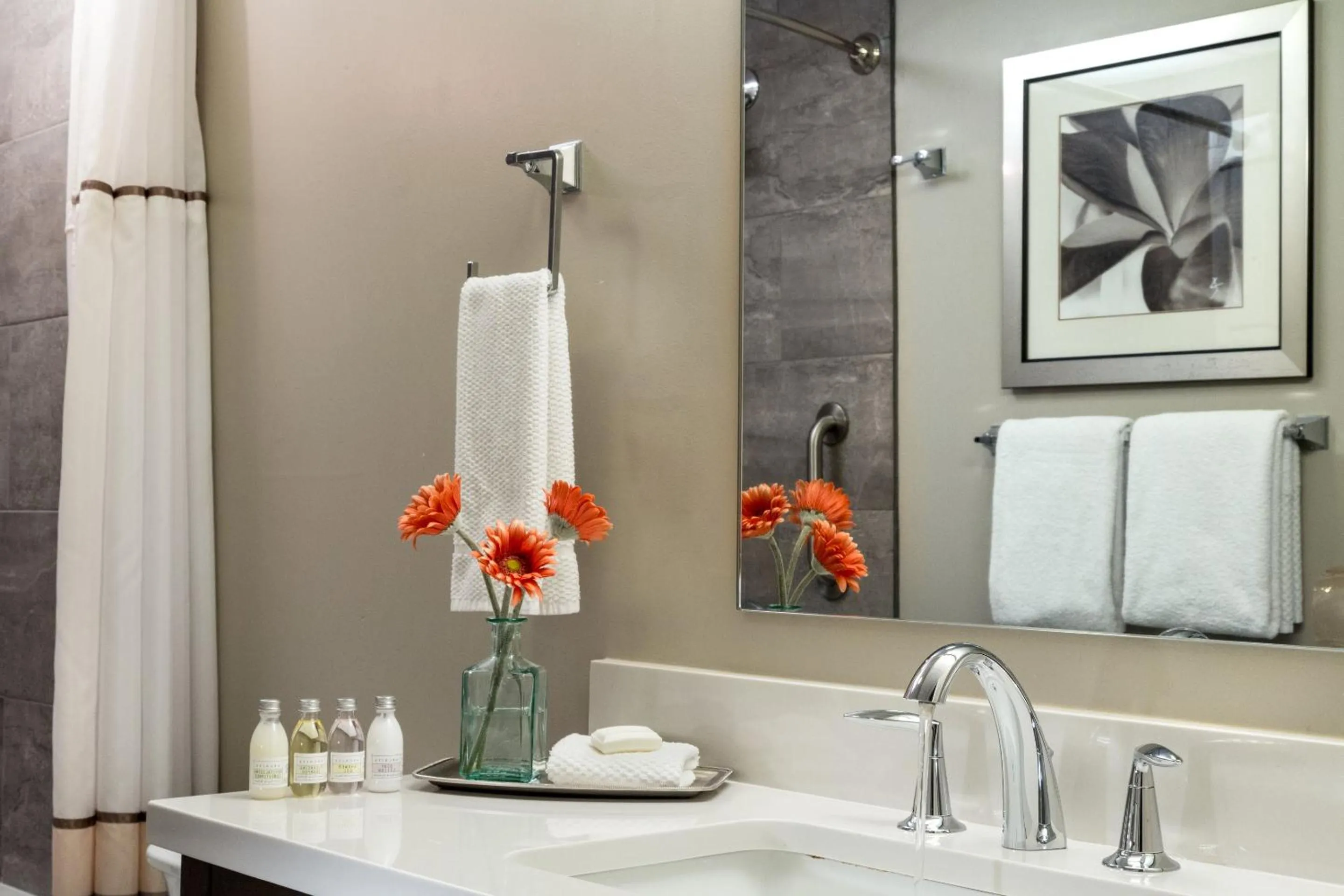 Bathroom in Meadowbrook Inn