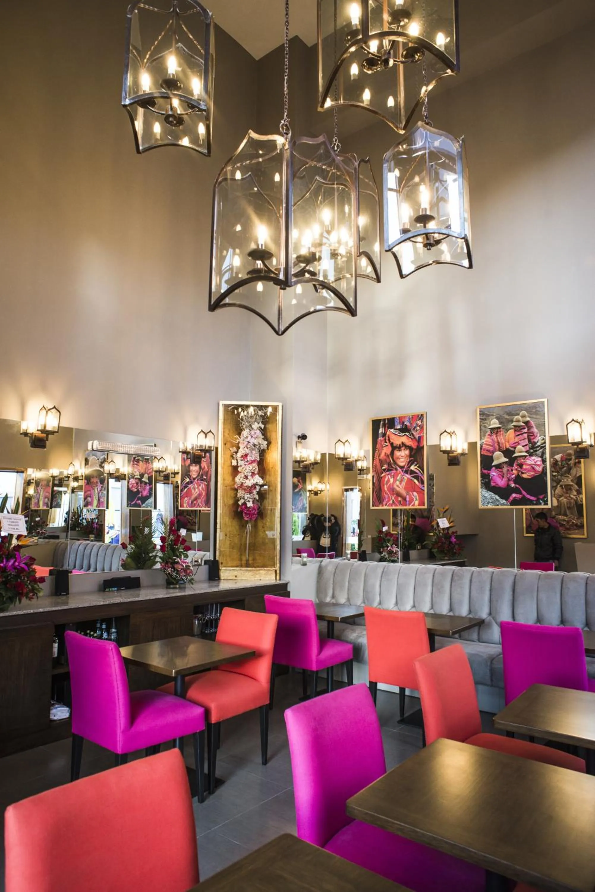 Restaurant/places to eat in Atiq Boutique Hotel