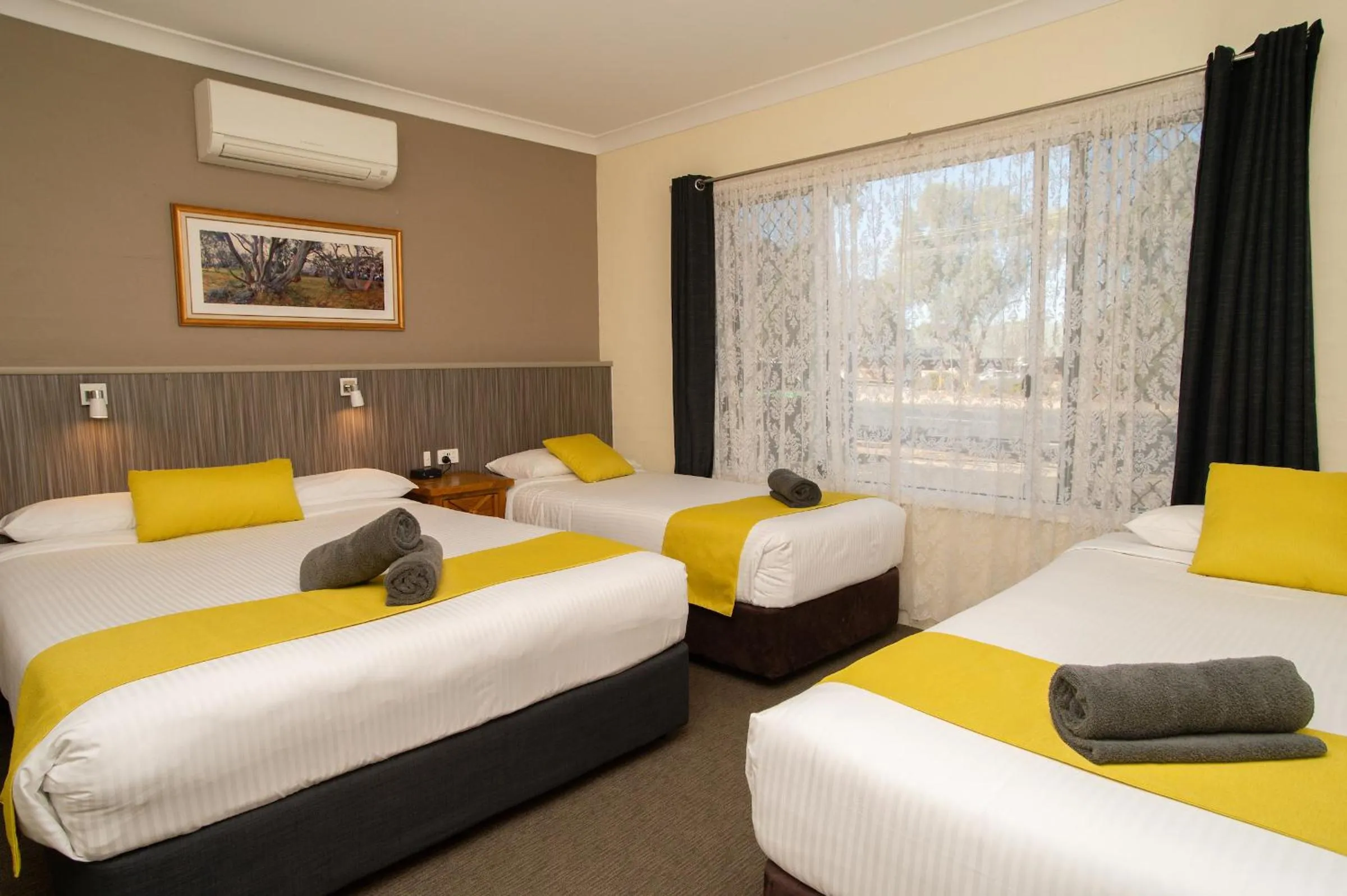 Bedroom, Bed in Manera Heights Apartments