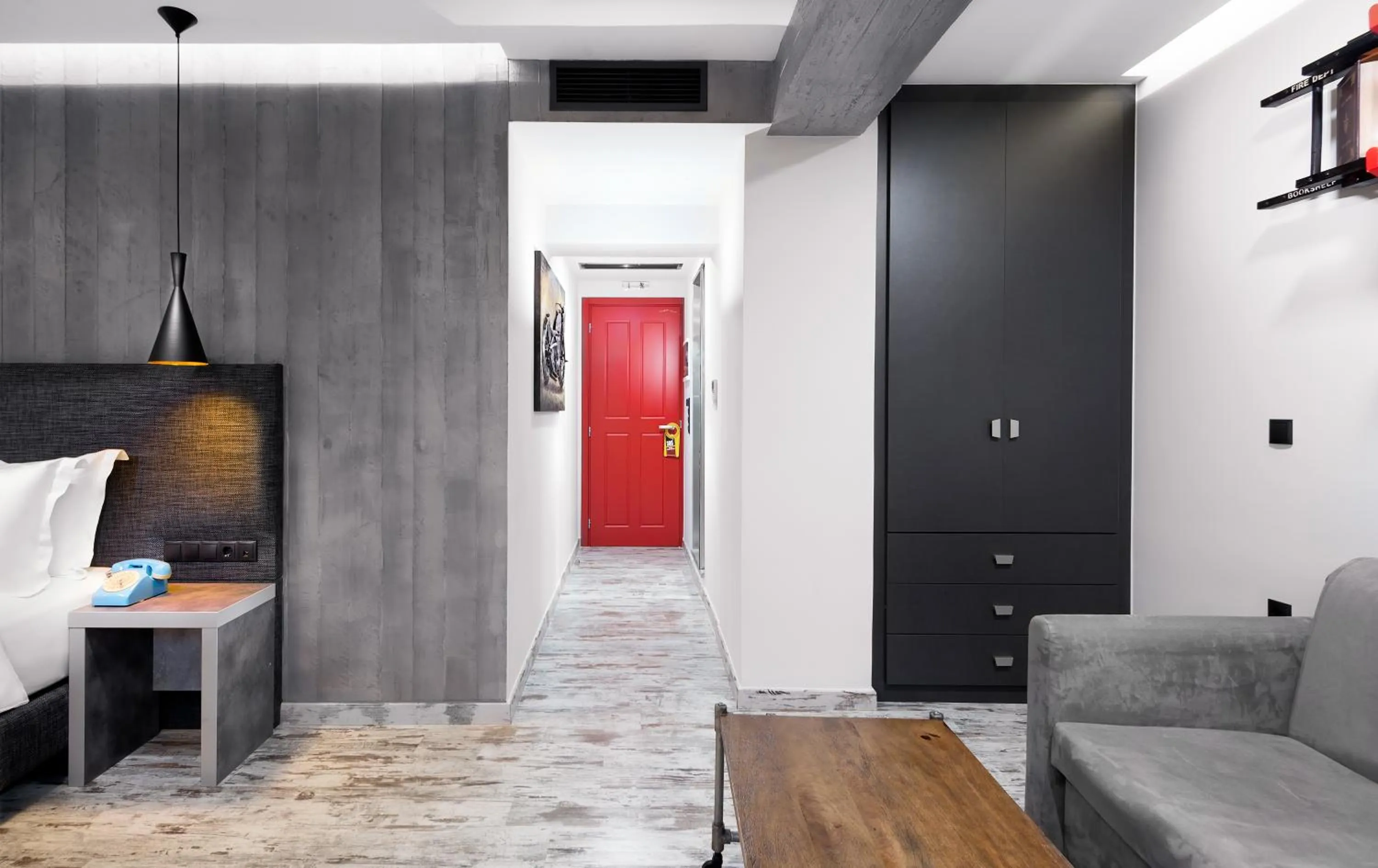 Photo of the whole room in 360 Degrees