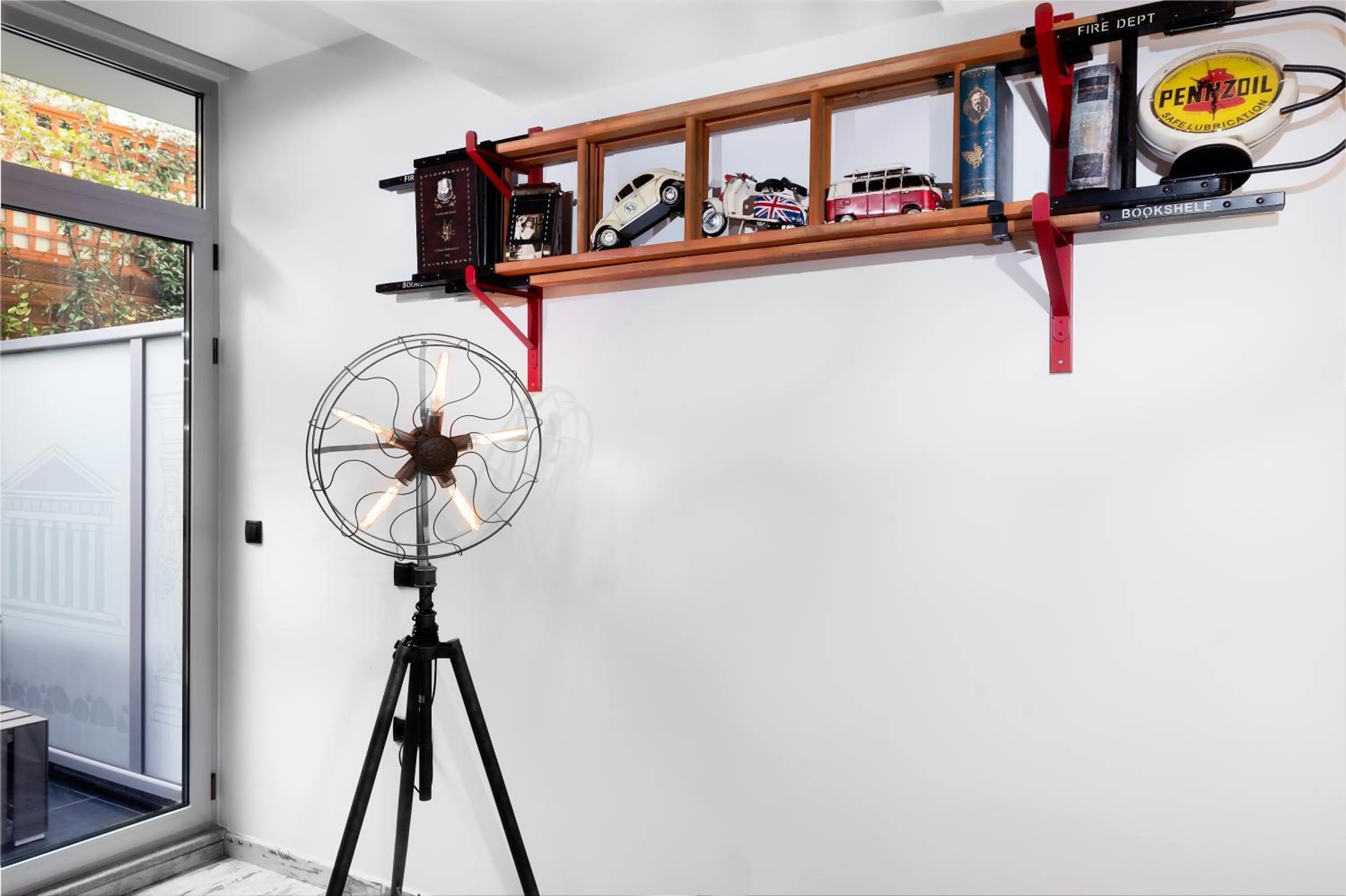 Decorative detail in 360 Degrees