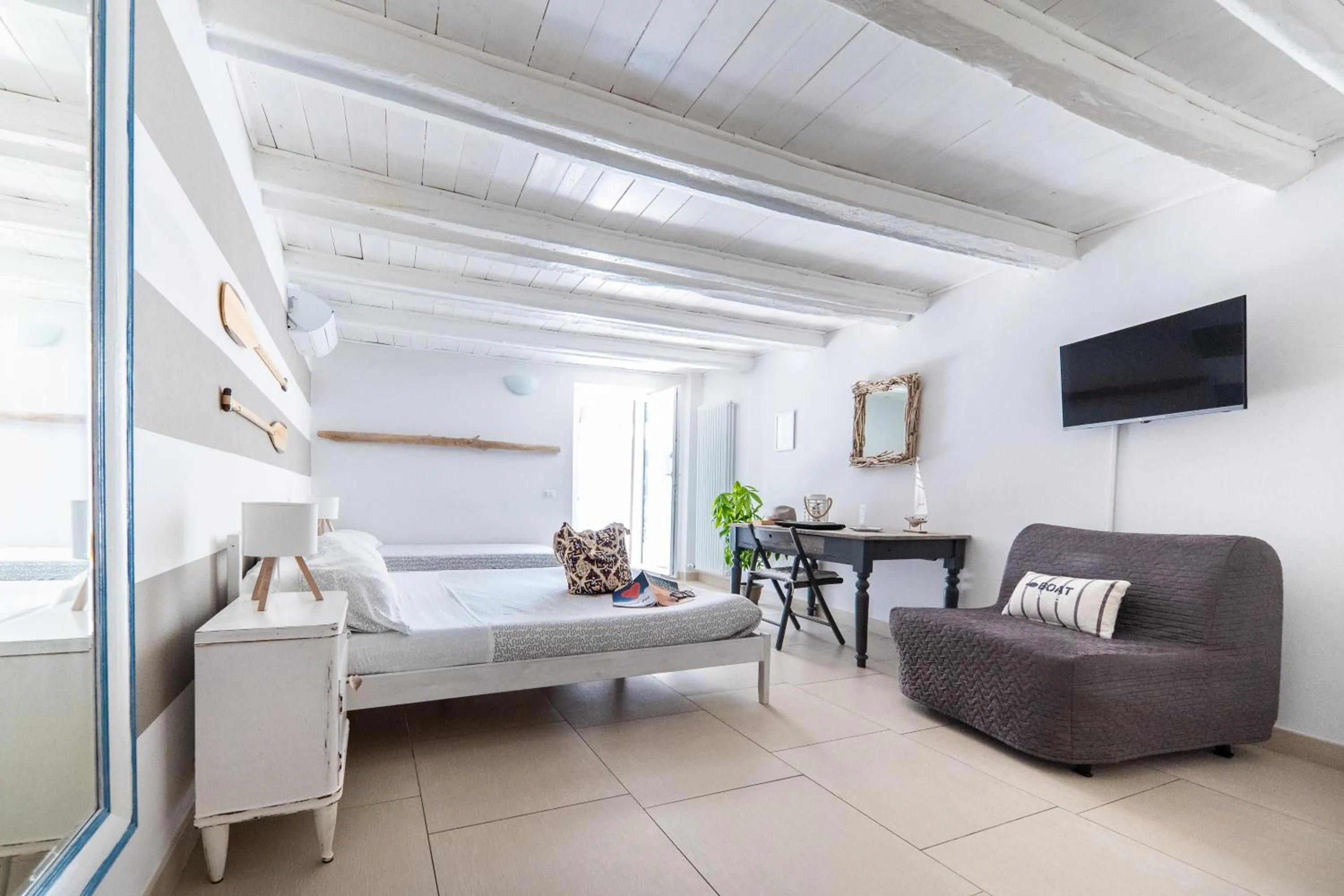 Photo of the whole room, Bed in B&B A Portata di Mare