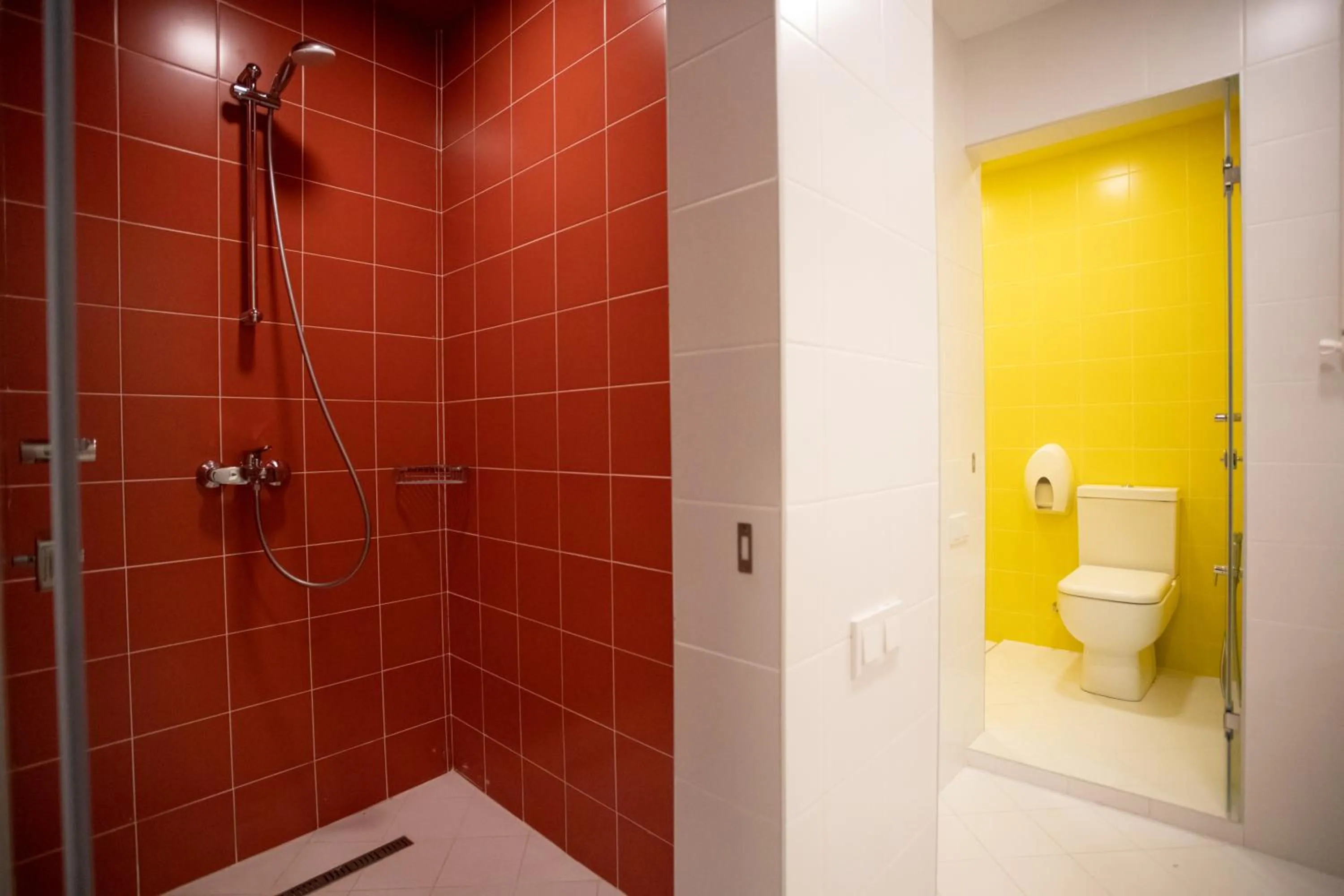 Shower in Kantar Hostel