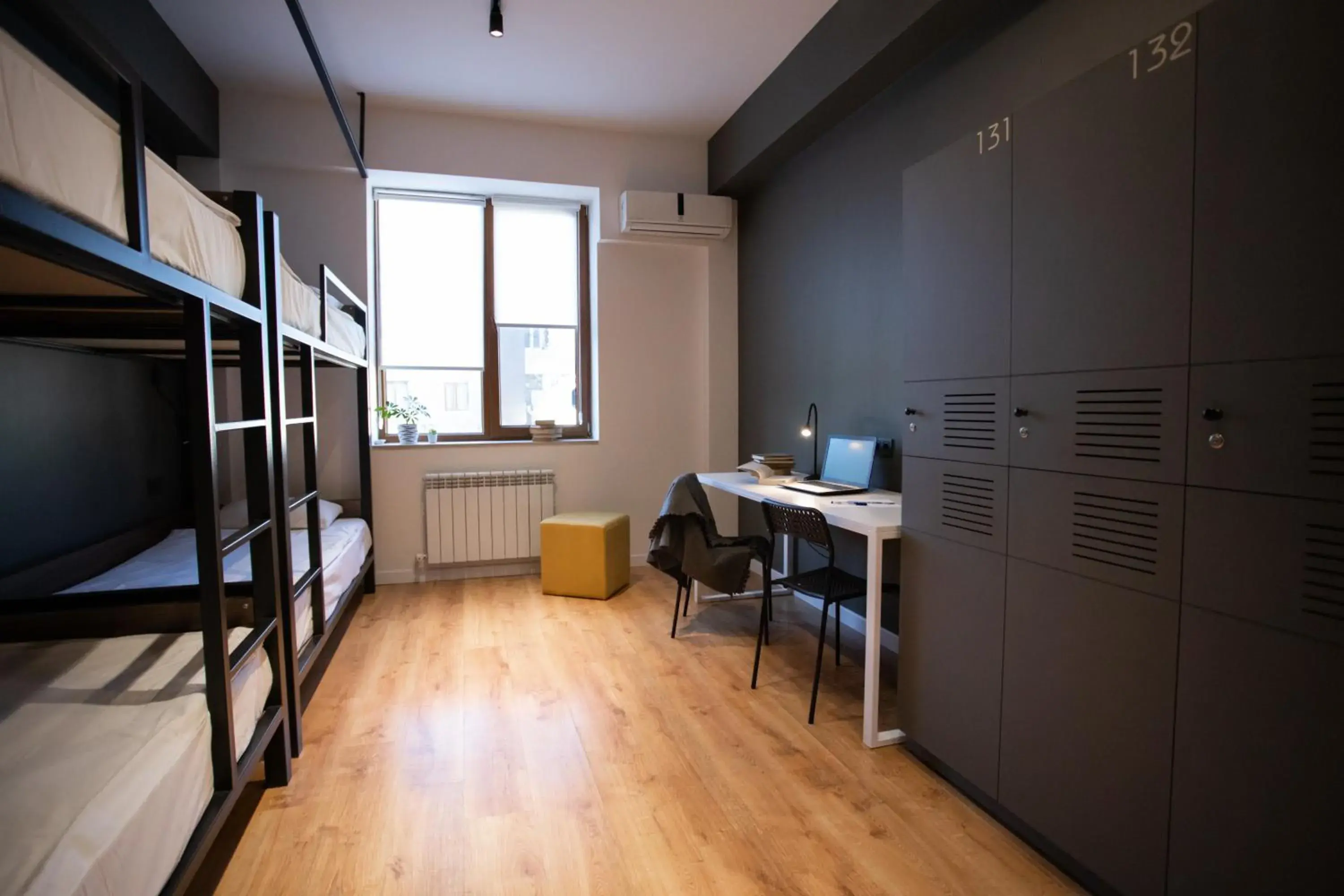 Bed in 4-Bed Dormitory Room in Kantar Hostel Bed in 4-Bed Dormitory Room in Kantar Hostel