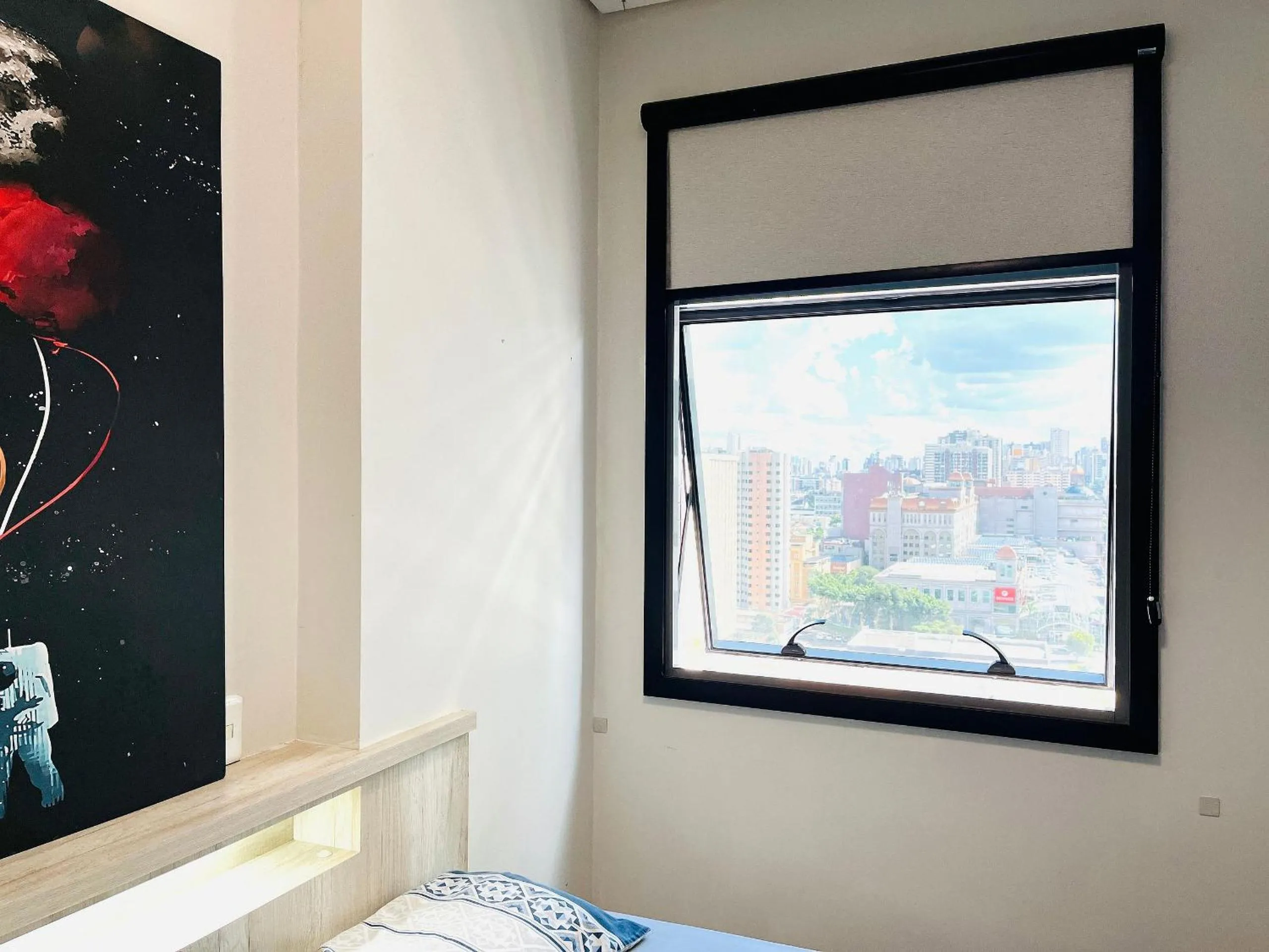 Photo of the whole room, Bed in 7th Avenue - Centro | Curitiba | Gonzaga Stays