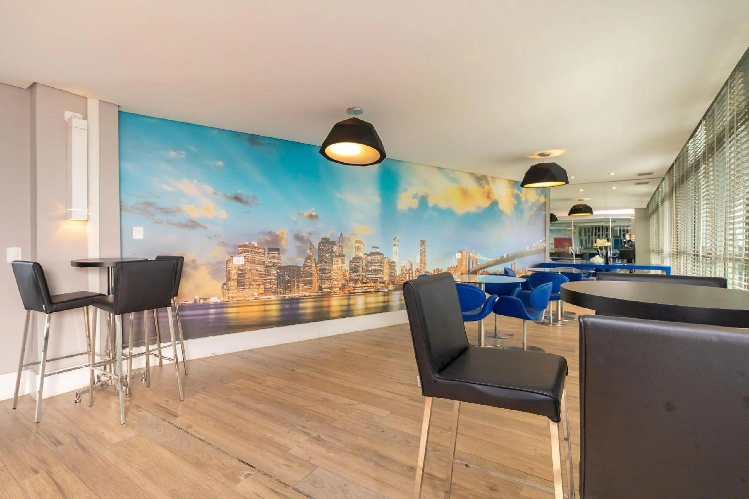 Area and facilities in 7th Avenue - Centro | Curitiba | Gonzaga Stays