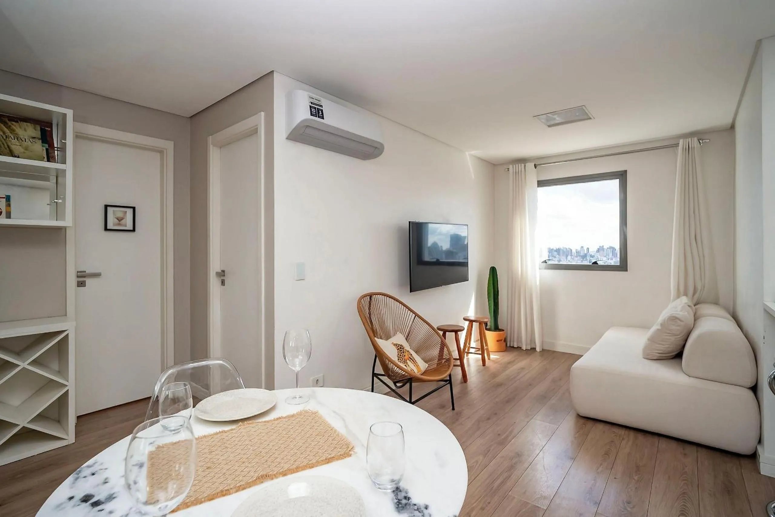Living room in 7th Avenue - Centro | Curitiba | Gonzaga Stays