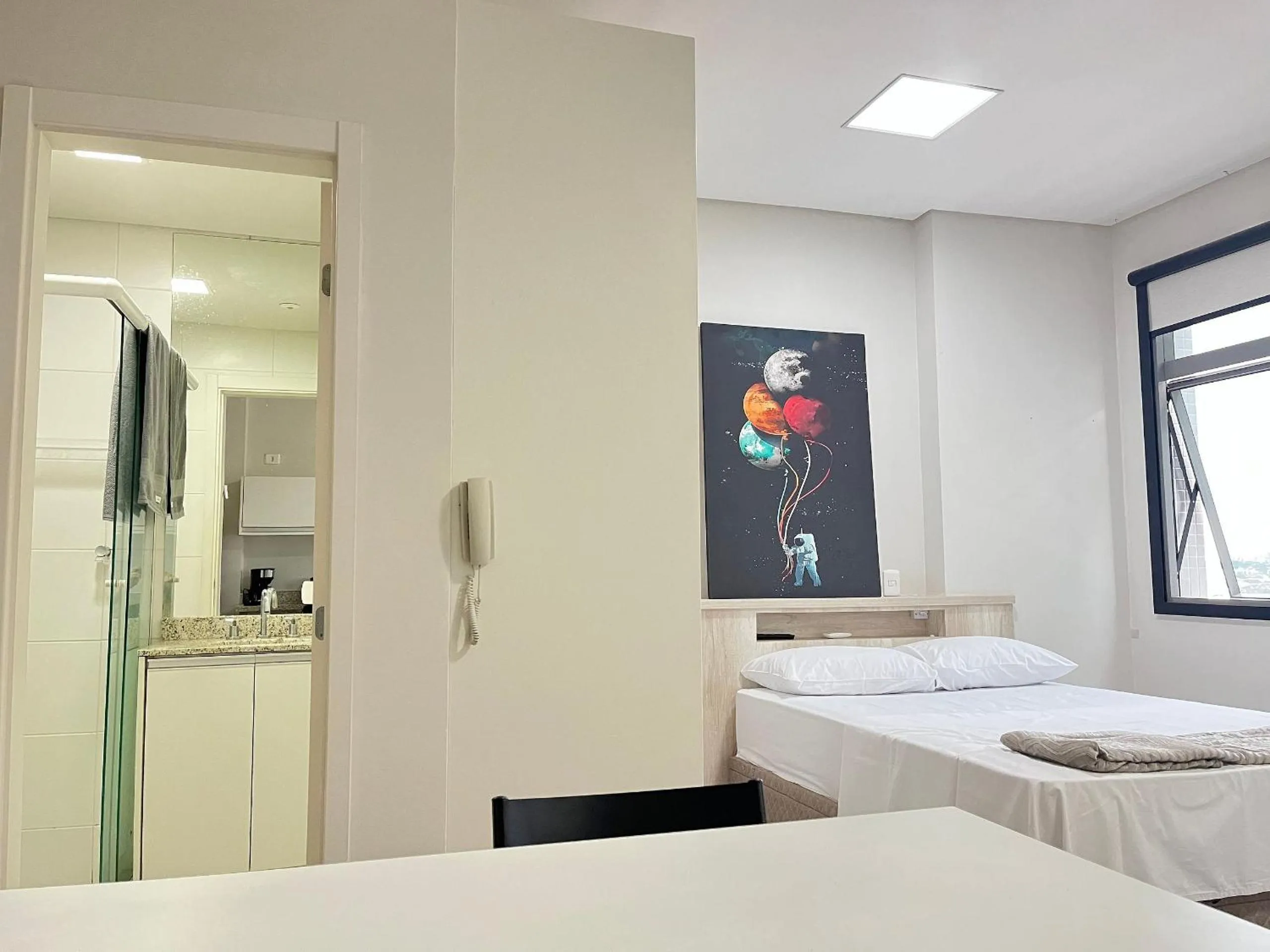 Photo of the whole room, Bed in 7th Avenue - Centro | Curitiba | Gonzaga Stays