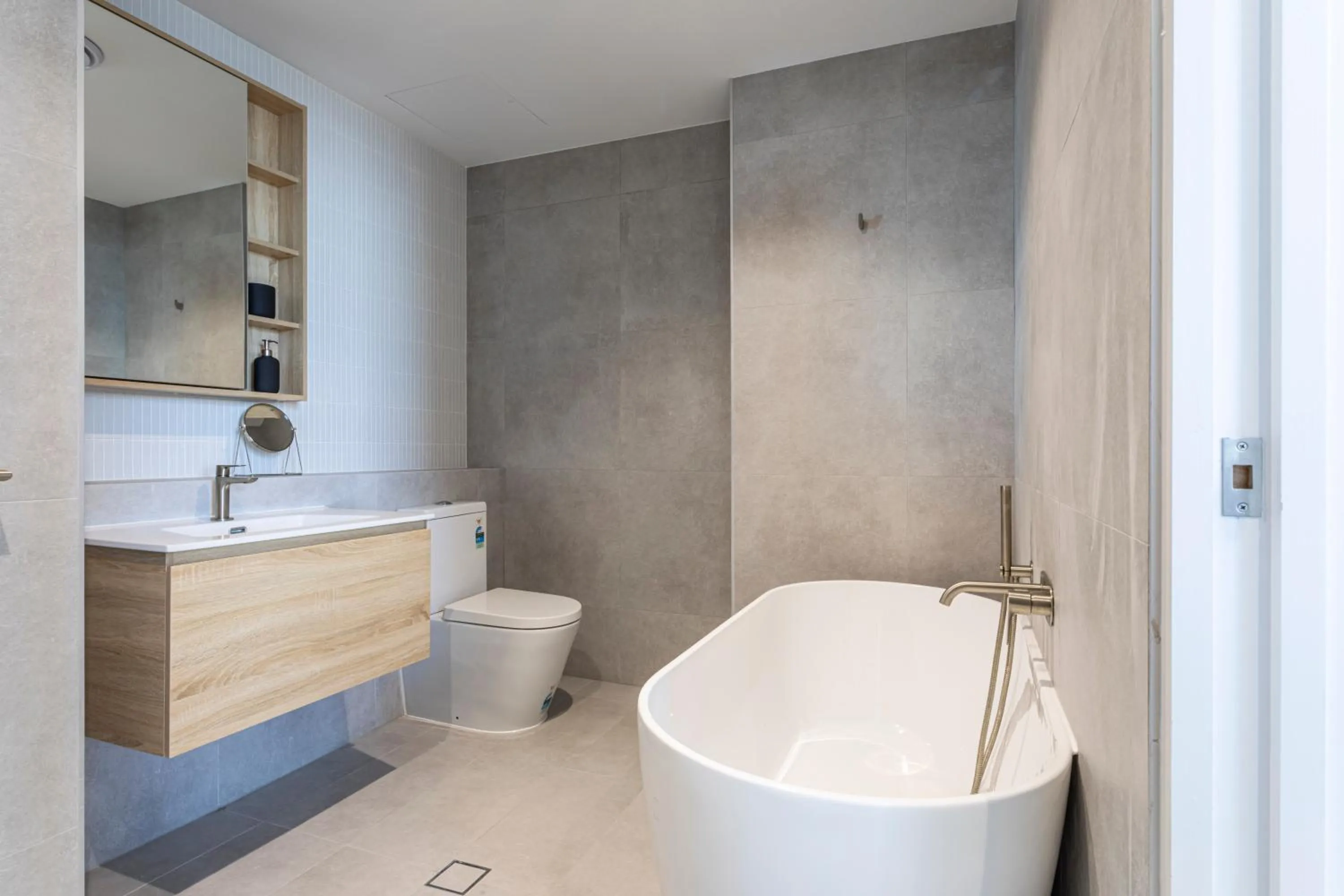 Toilet in Stay Kula Wollongong