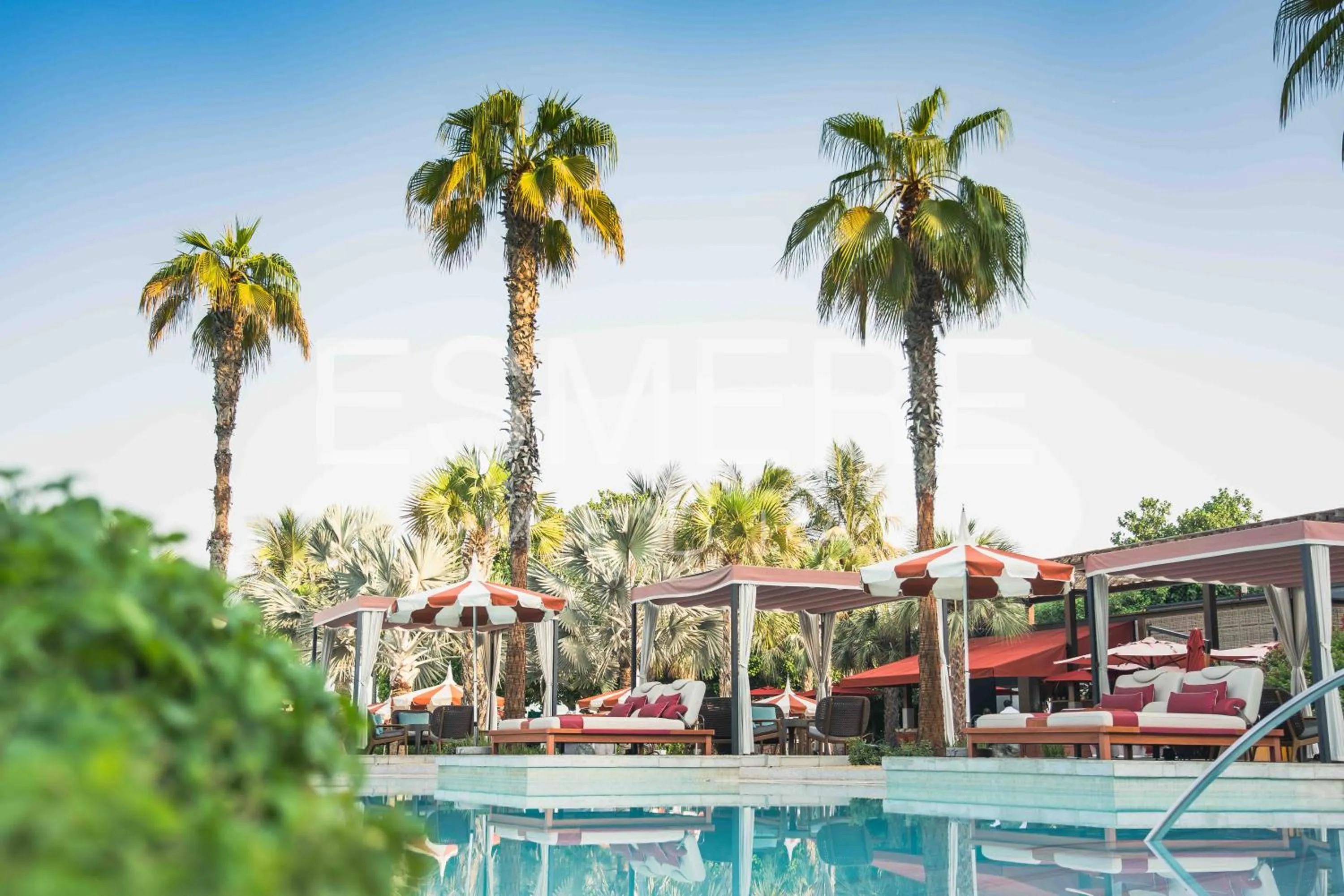 Swimming pool in Banyan Tree Dubai at Bluewaters