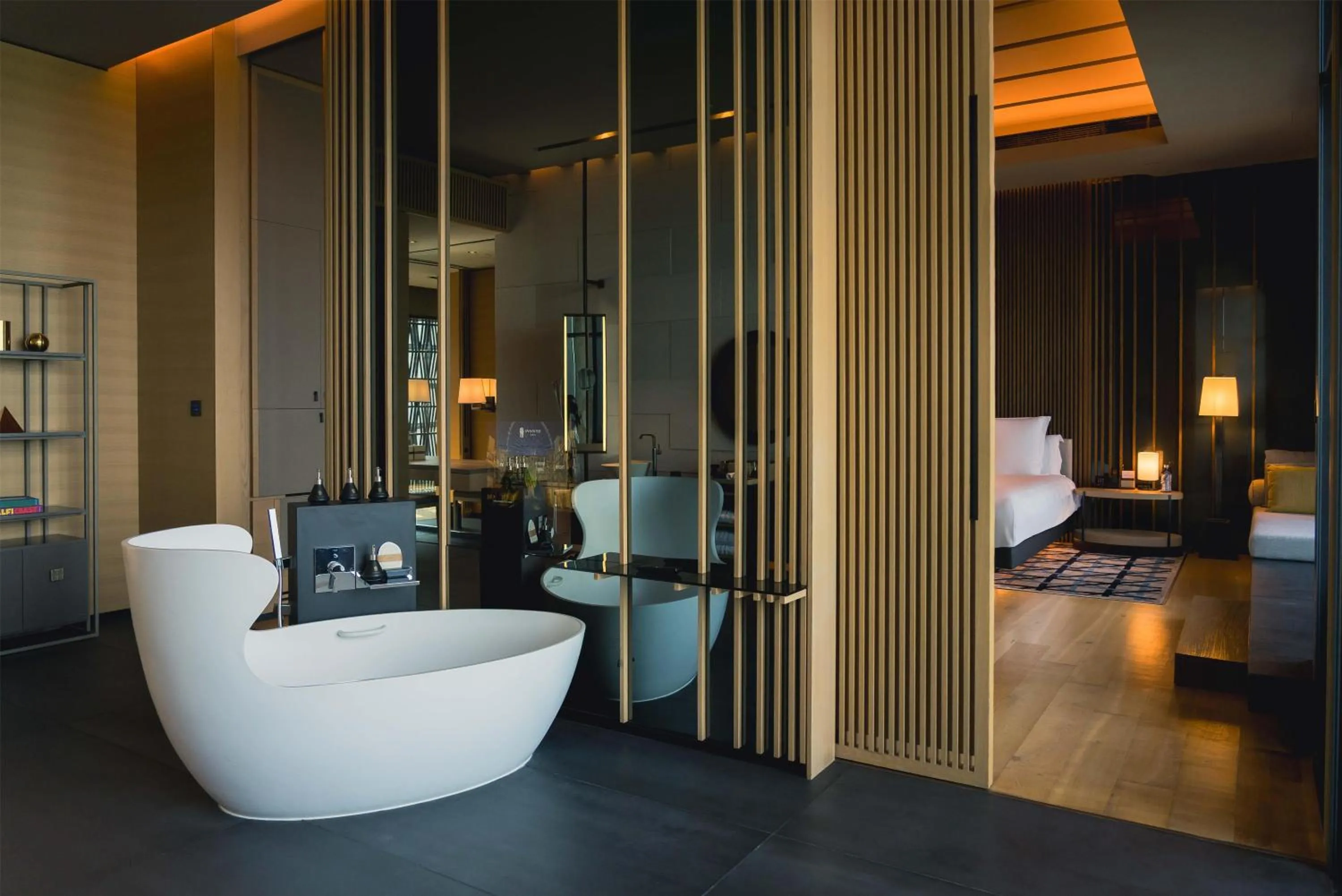 Bathroom in Banyan Tree Dubai at Bluewaters