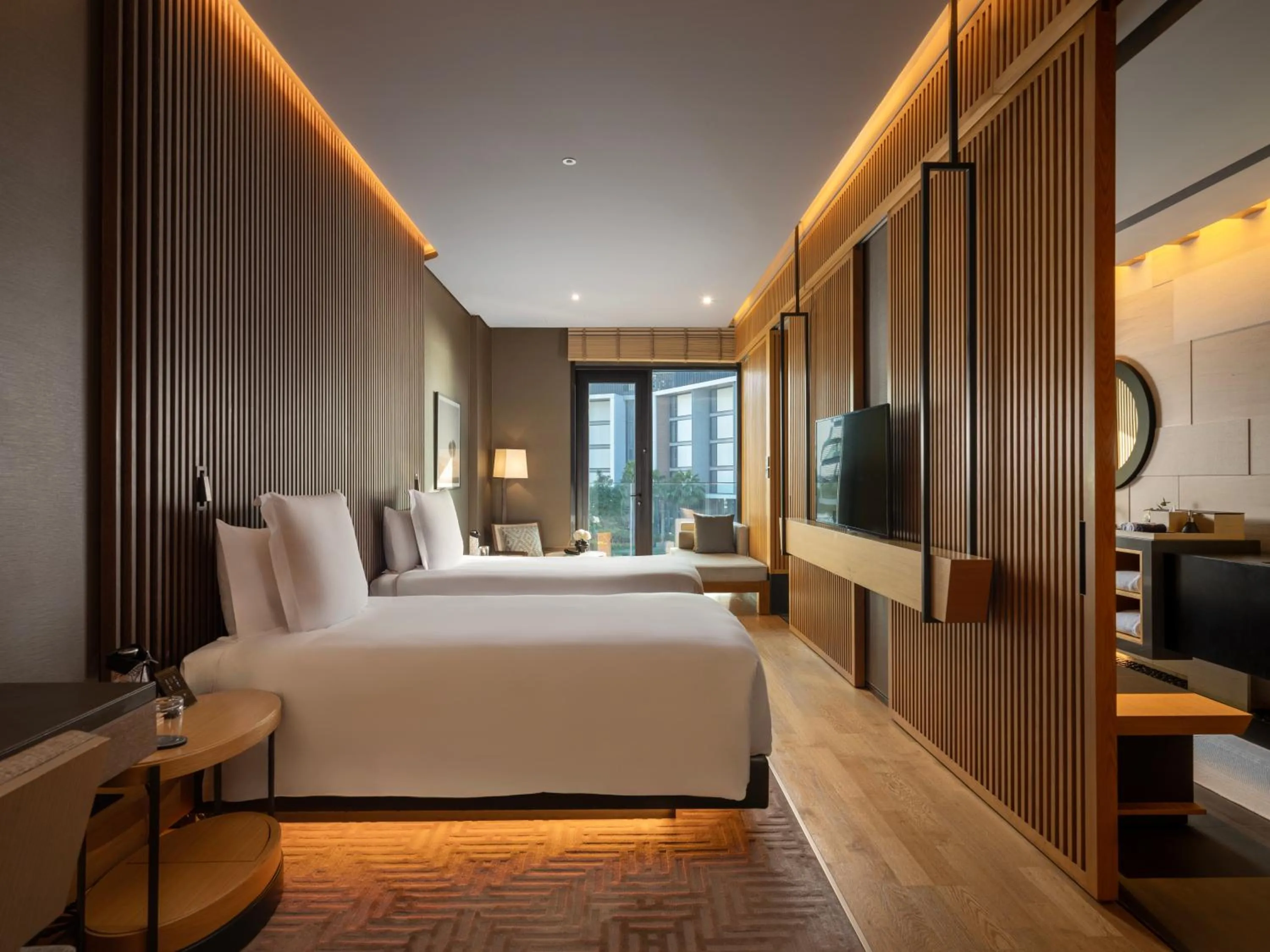 Bed in Banyan Tree Dubai at Bluewaters
