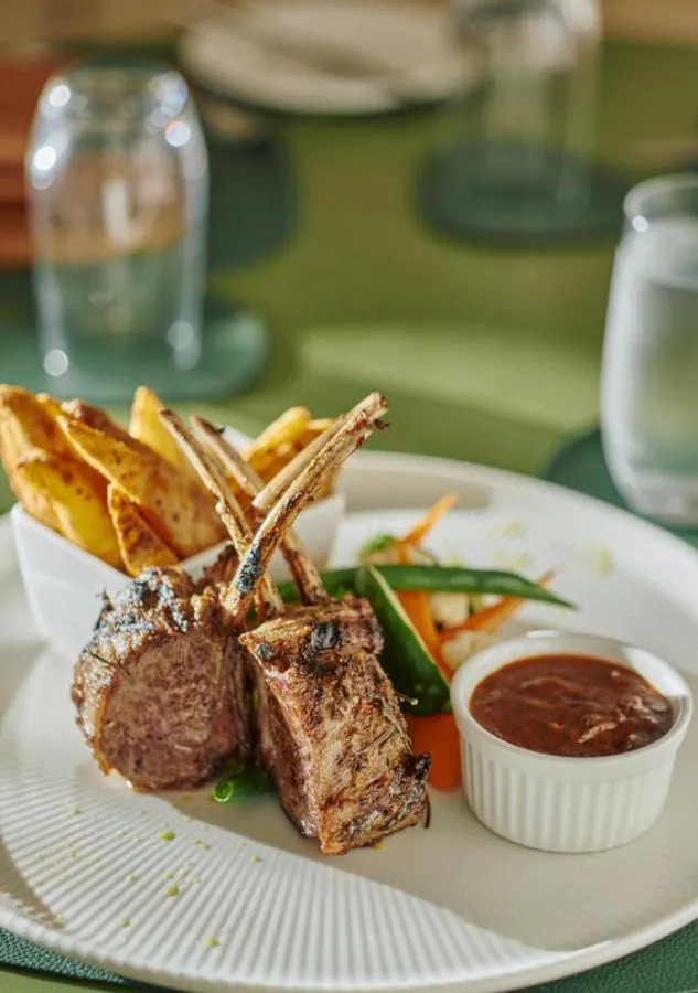 Dining area in Stone Hotels Dhiffushi
