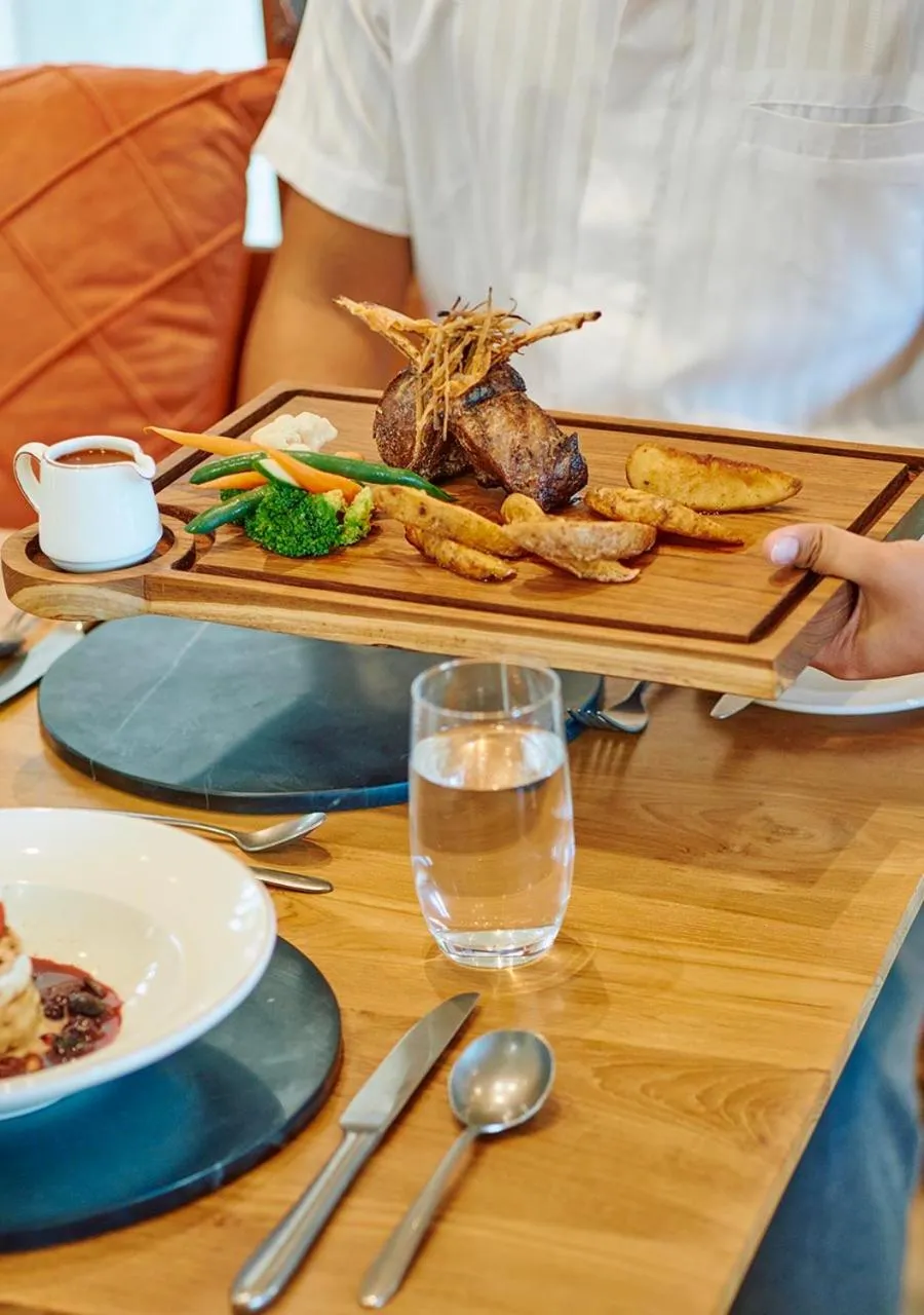 Restaurant/places to eat in Stone Hotels Dhiffushi