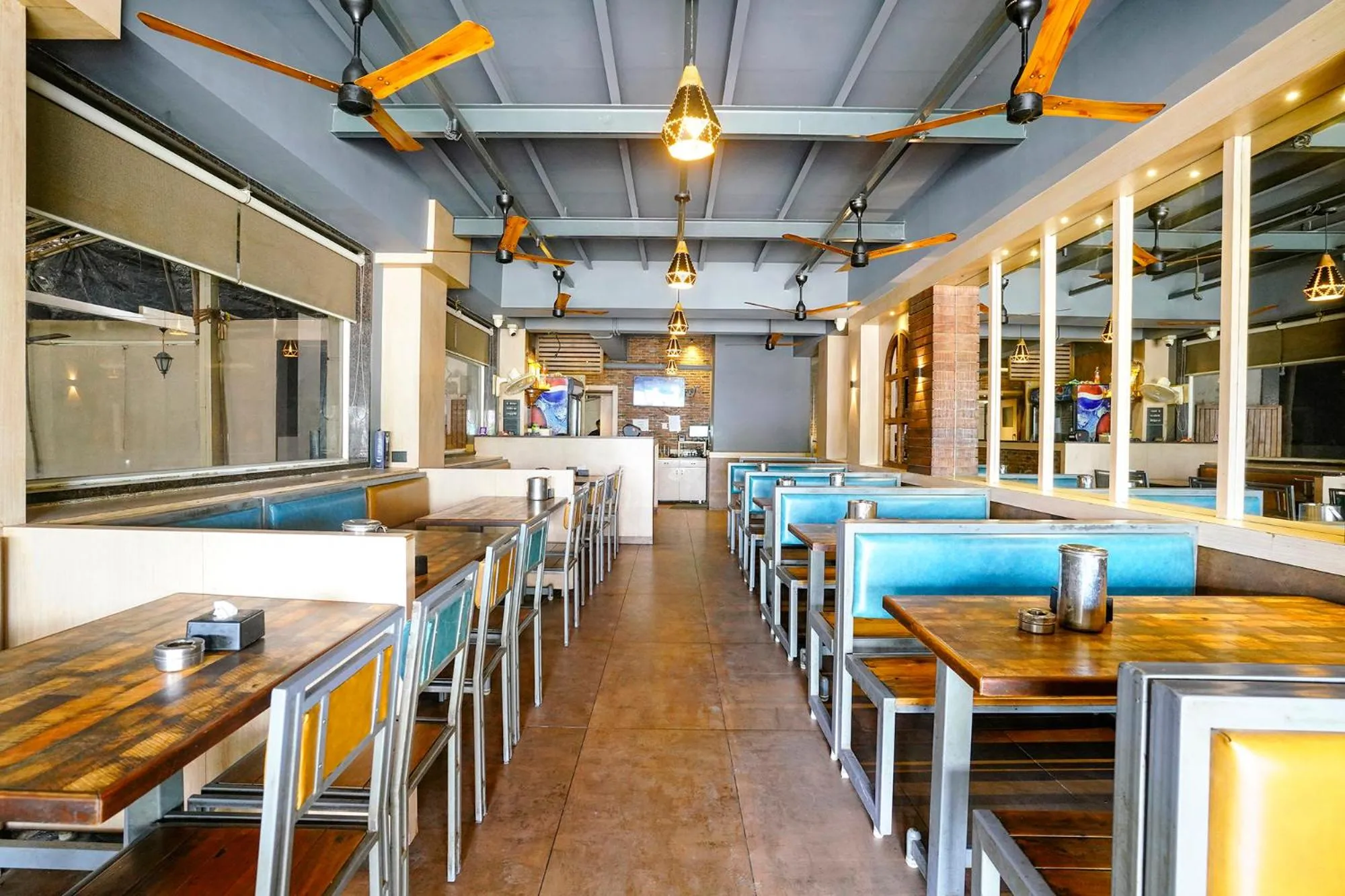 Restaurant/places to eat in FabHotel Prime Shubham Comforts