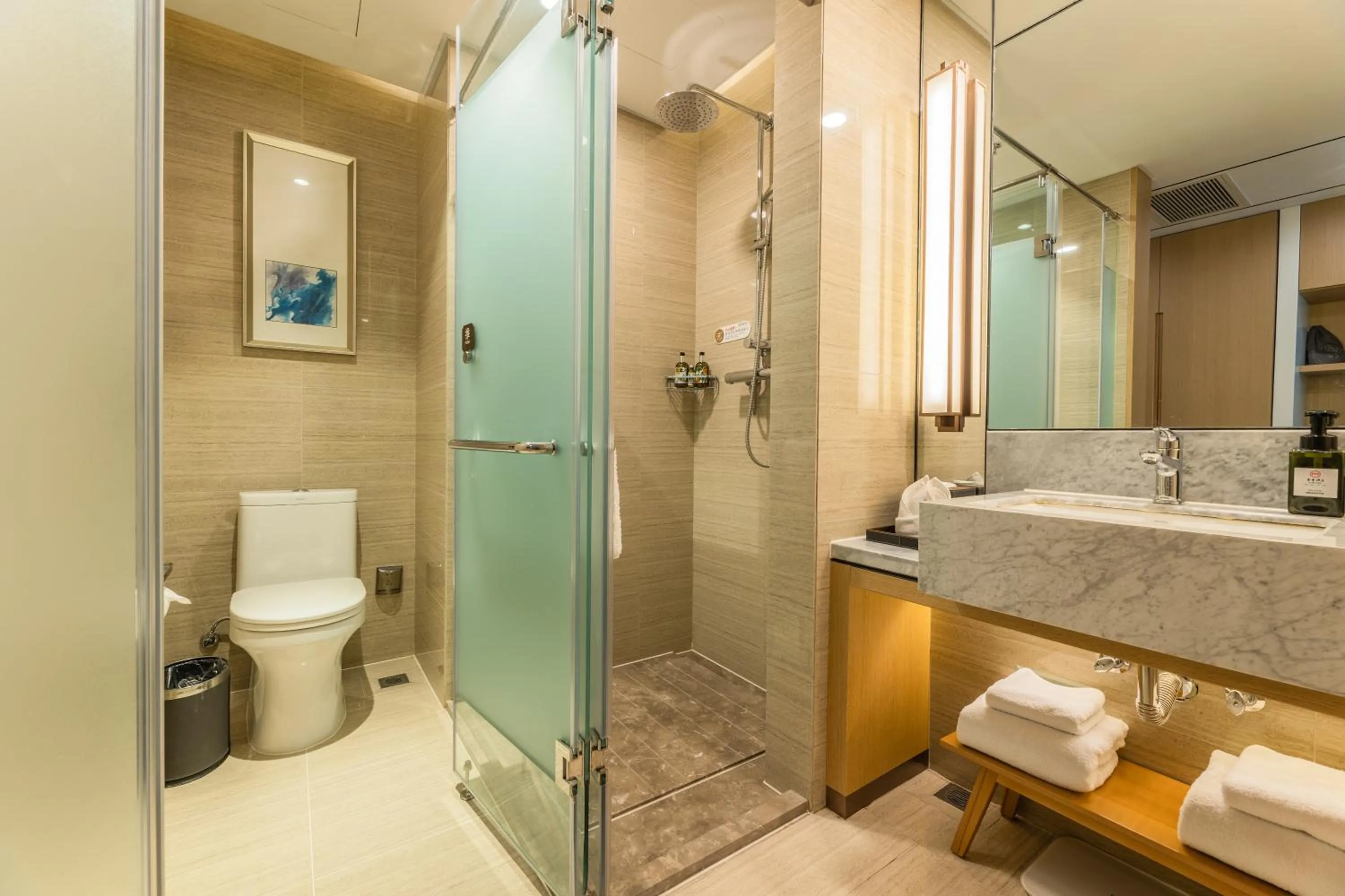 Century Runhua Hotel