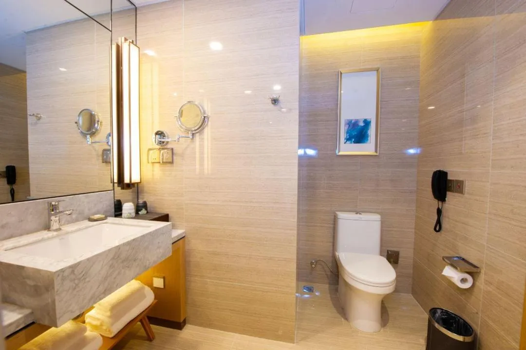 Century Runhua Hotel