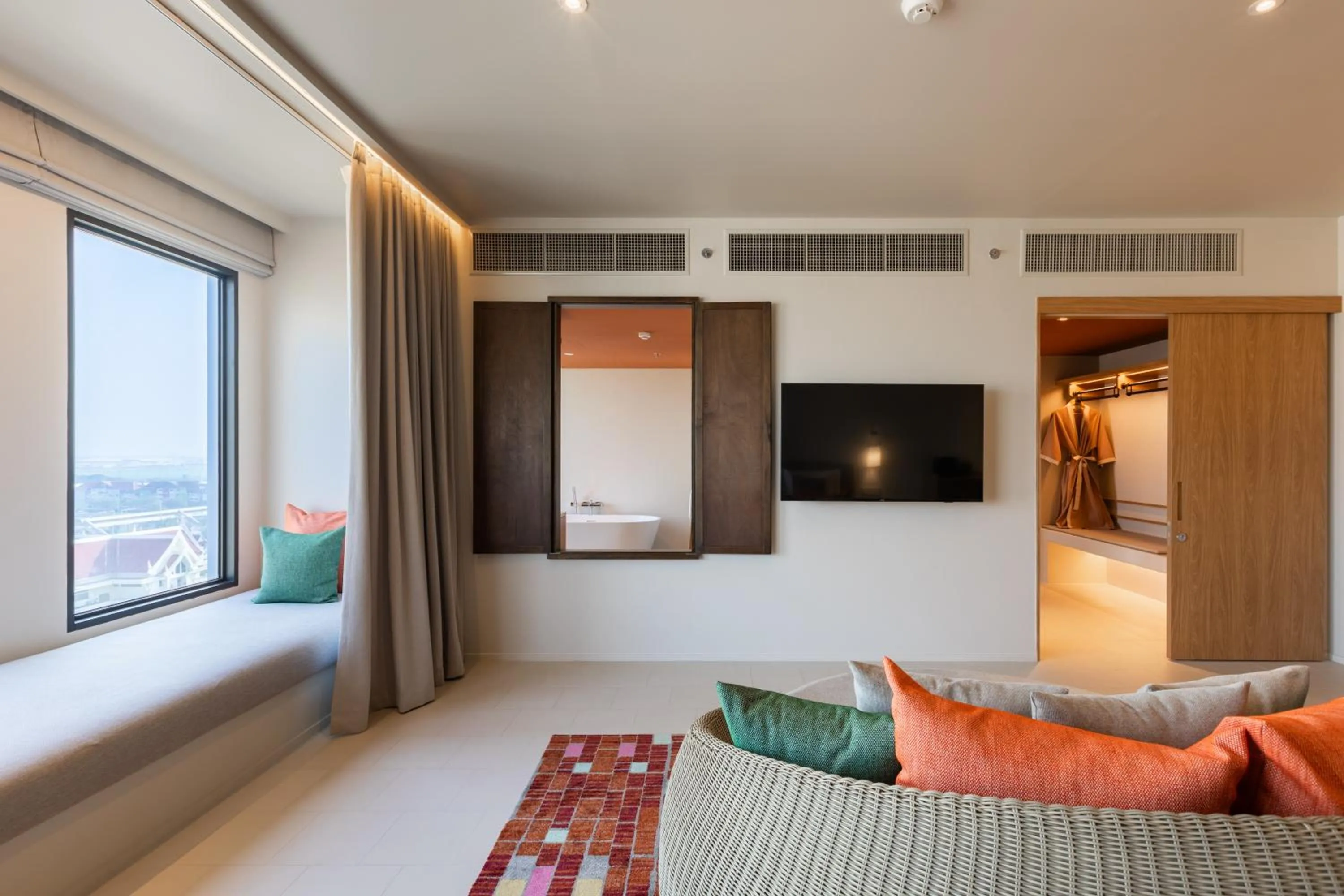 Seating area, Bed in Centara Ayutthaya