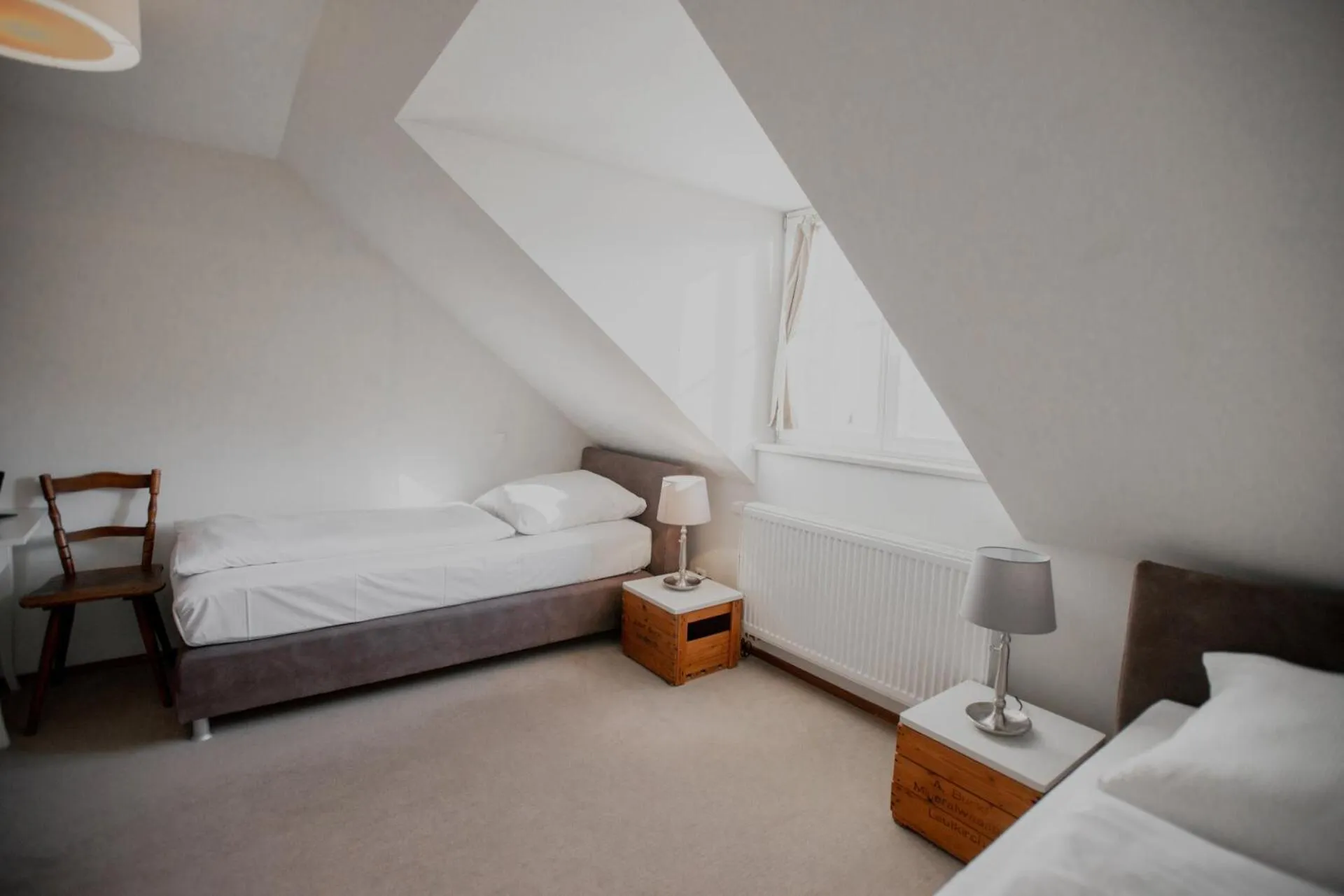 Bed in Allgäuer Genusshotel und Historischer Dorfgasthof Hirsch