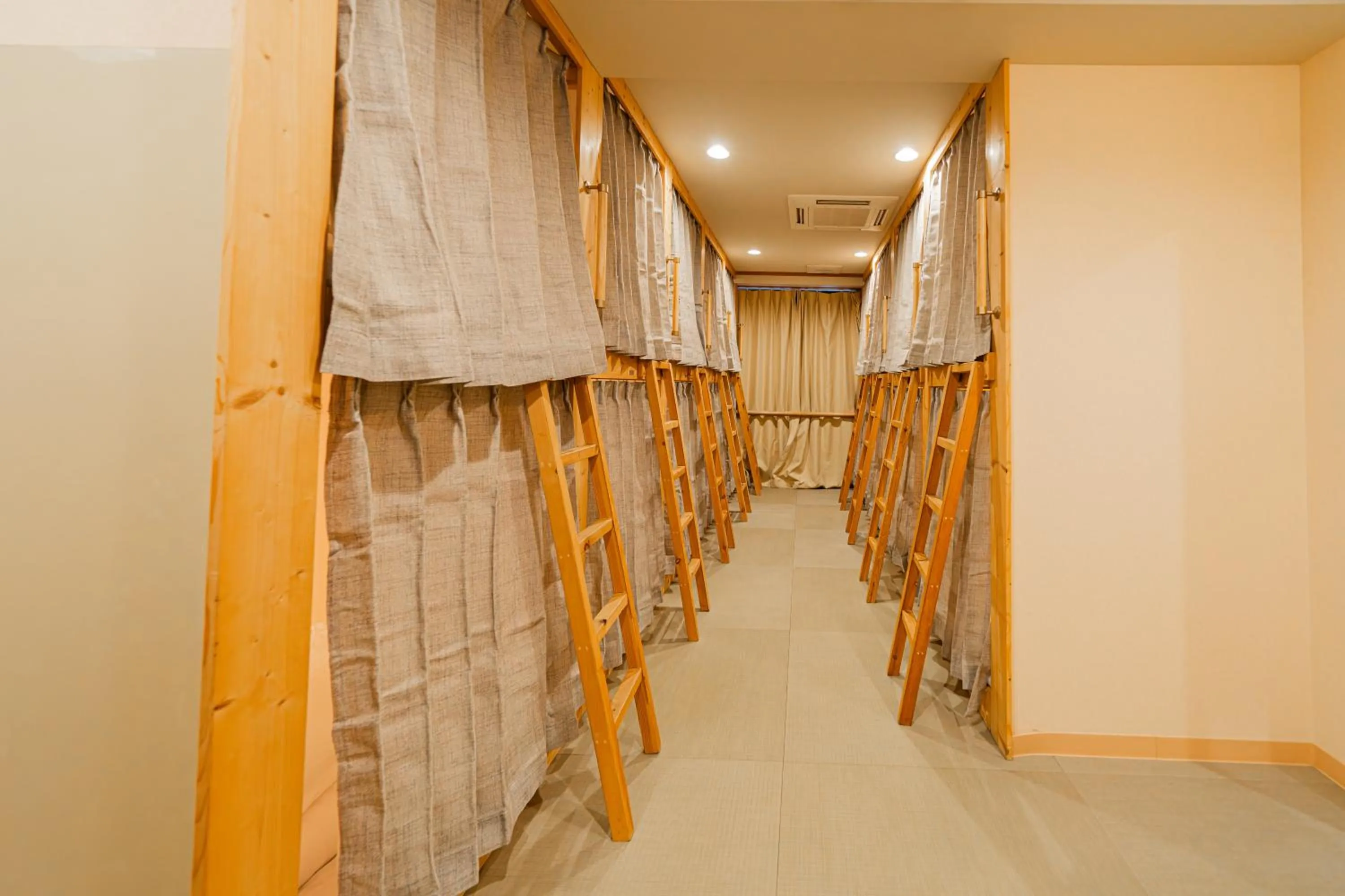 bunk bed in E JOY INN-East Nipoori Branch