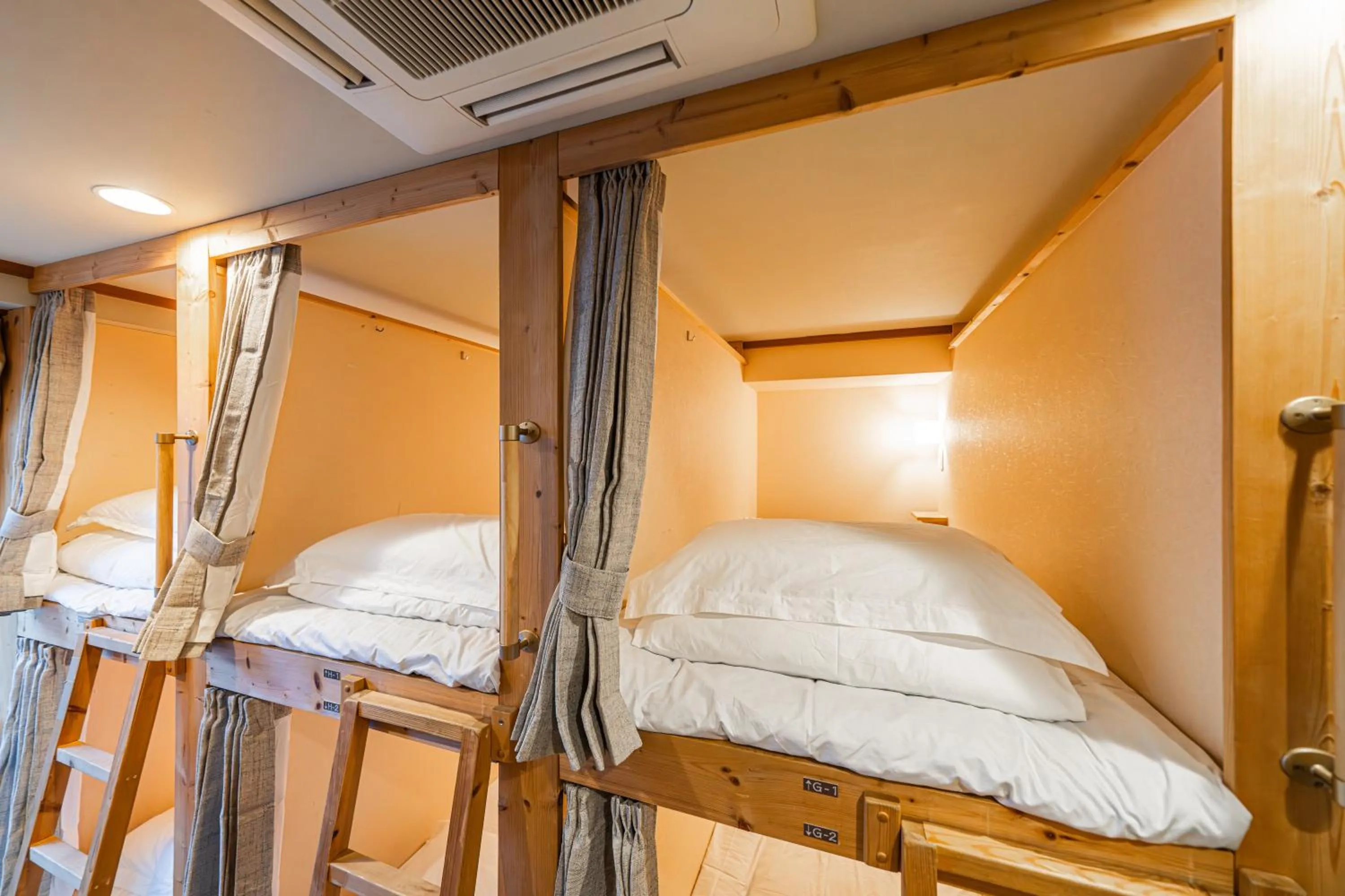 bunk bed, Bed in E JOY INN-East Nipoori Branch