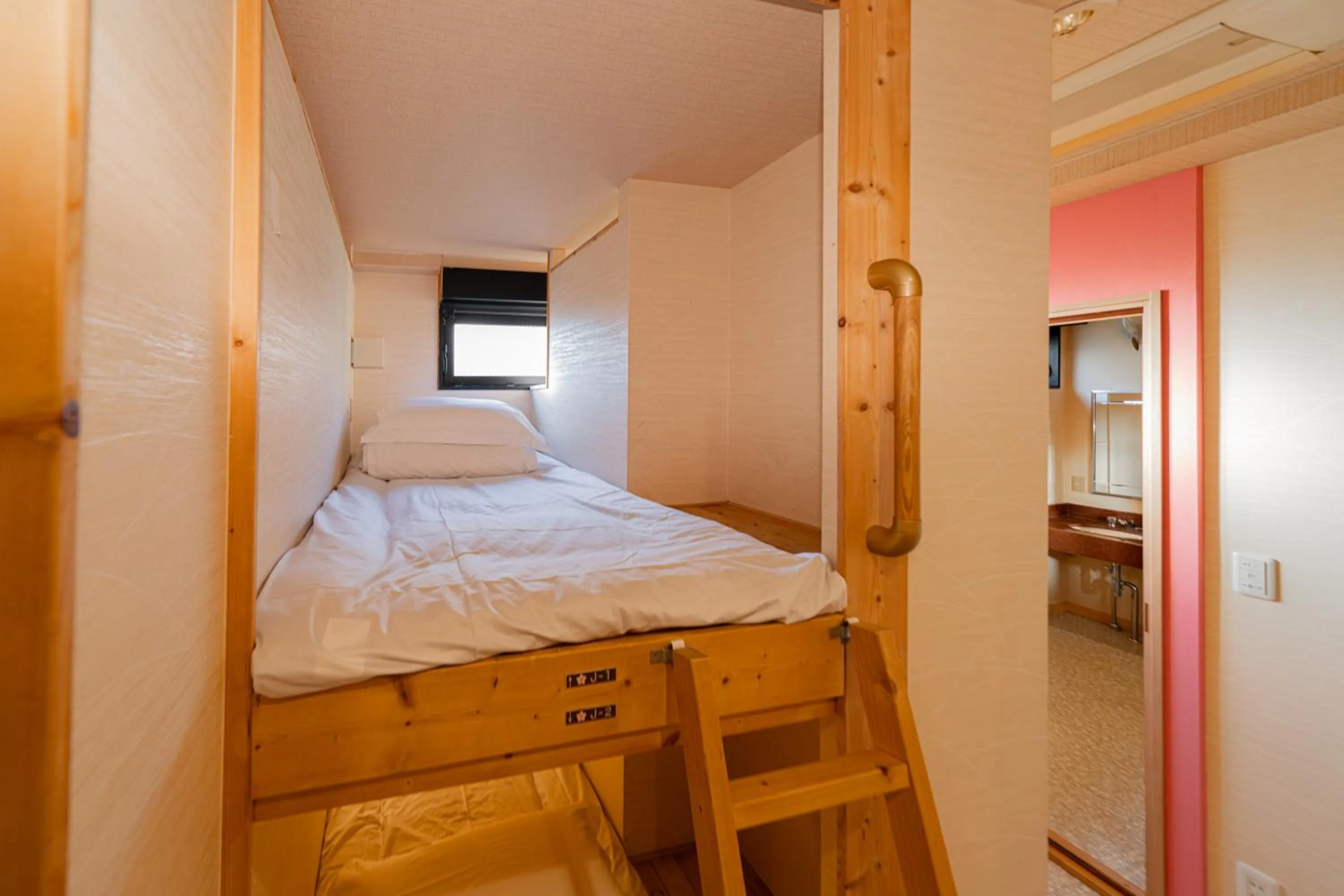 bunk bed, Bed in E JOY INN-East Nipoori Branch